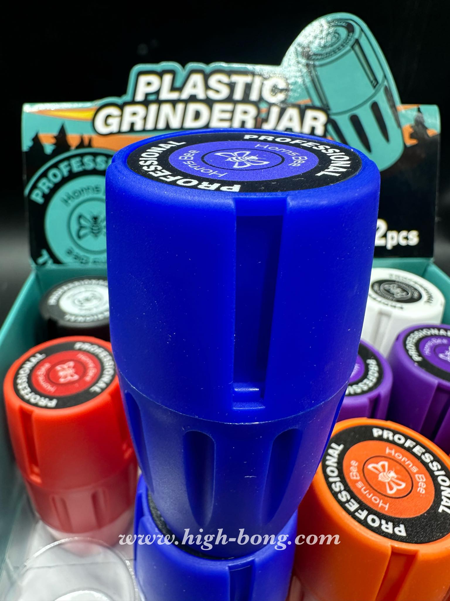 เครื่องบดสมุนไพรทรงถังโอ๊ค Plastic Grinders Jar (น้ำเงิน)