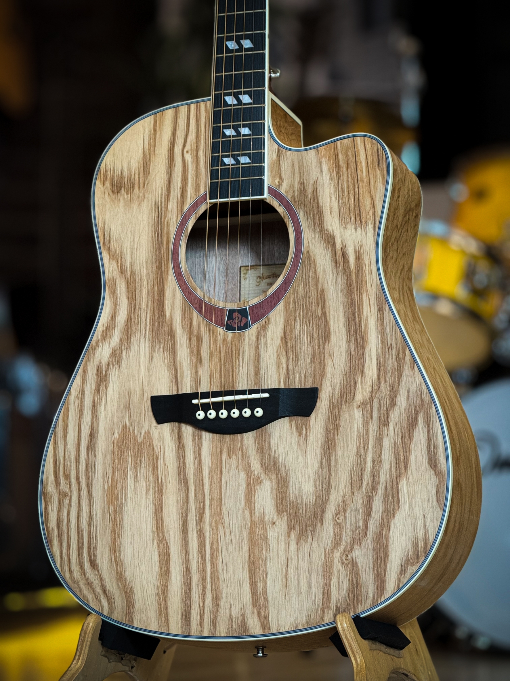 กีต้าร์โปร่ง Kama K-4119C โปร่งไฟฟ้า EQ LC-5 สีไม้ ASH 41 นิ้ว ฟรี กระเป๋า ปิ๊ก2อัน ใบคอร์ด ประแจ