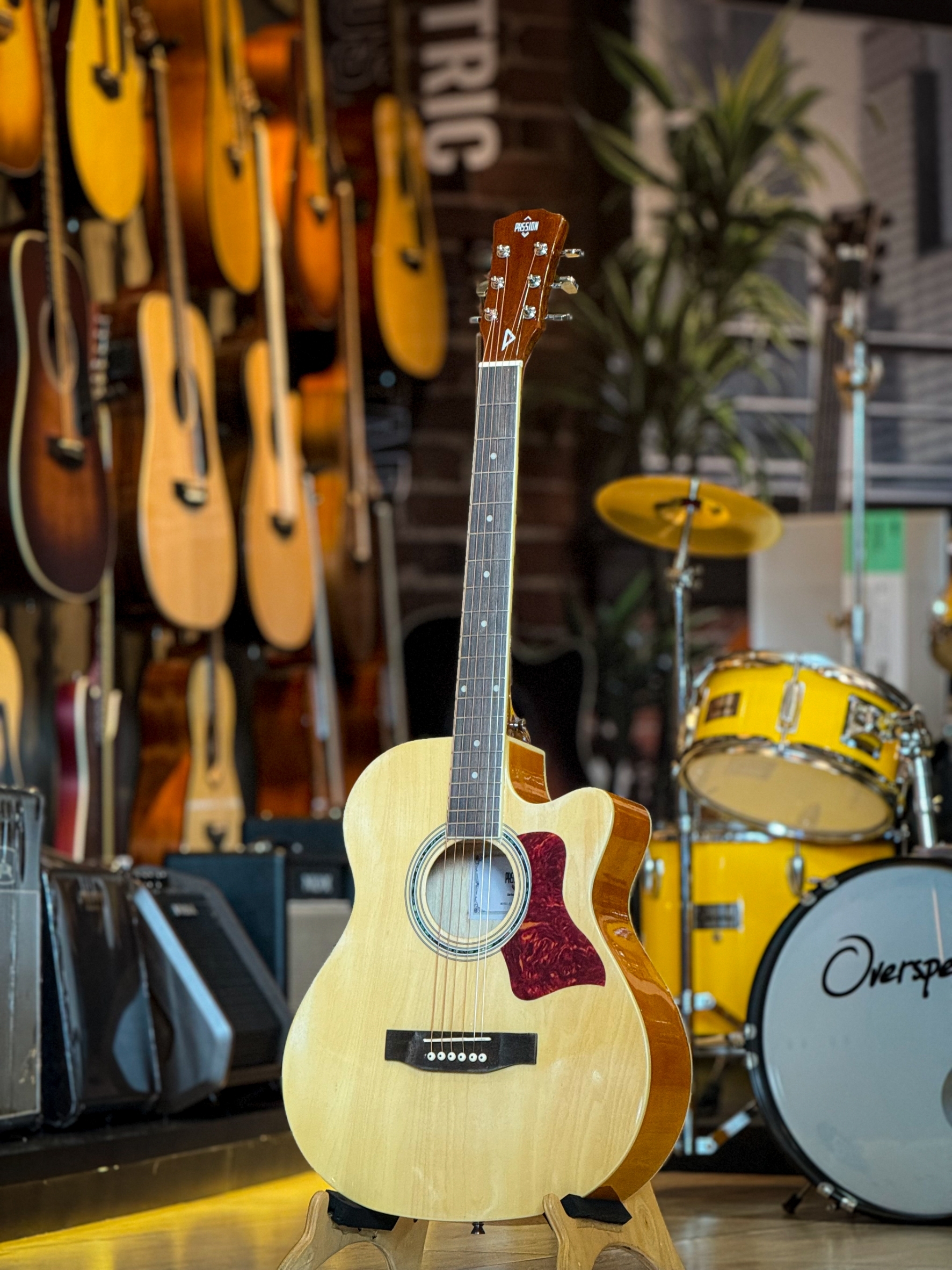 กีต้าร์โปร่ง Passion รุ่น APS-408 ขนาด 40 นิ้ว ฟรี! ปิ๊ก4อัน / ใบคอร์ด / ประแจ / กระเป๋า