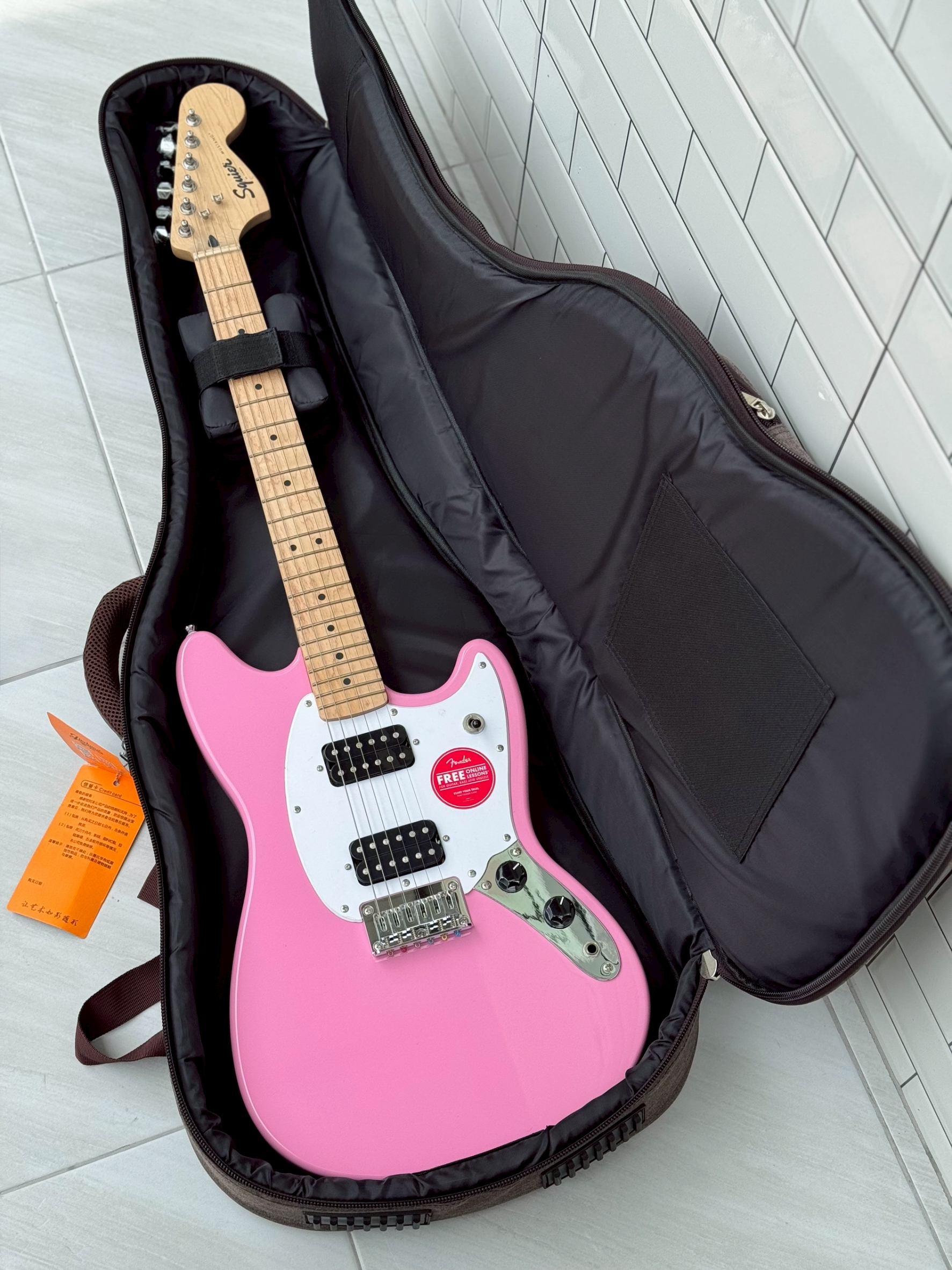 ซอฟเคสไฟฟ้า Jinchuan JC B-2317 [BW] กระเป๋ากีตาร์ไฟฟ้า บุฟองหนา12มิล สายรัดคออย่างดี พร้อมหูหิ้ว/สะพายหลัง