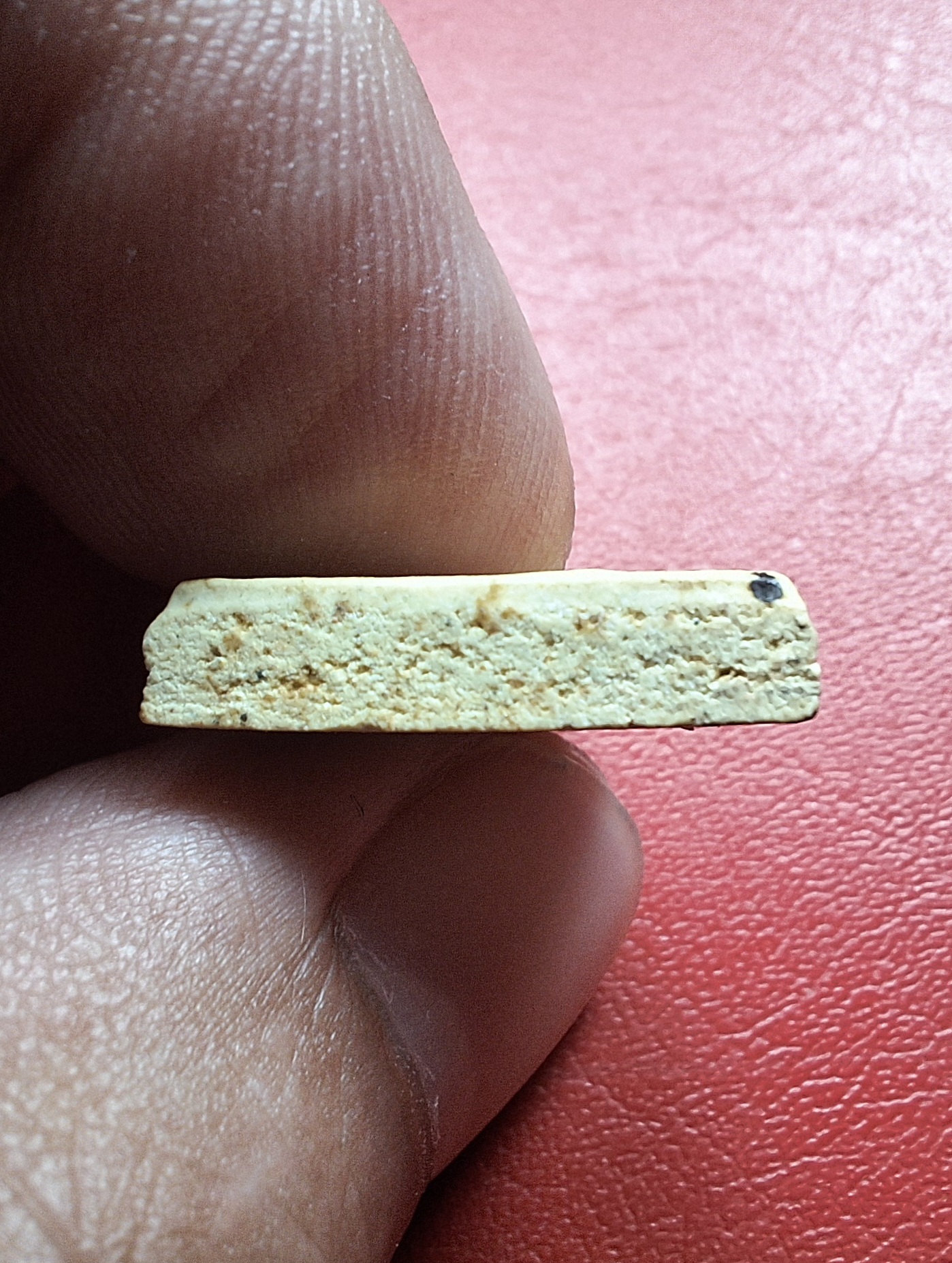 สมเด็จพระพุทธเมตตา วัดเกาะศาลพระ ปี๒๕๒๖ เนื้อผงสีขาว(องค์ที่1)