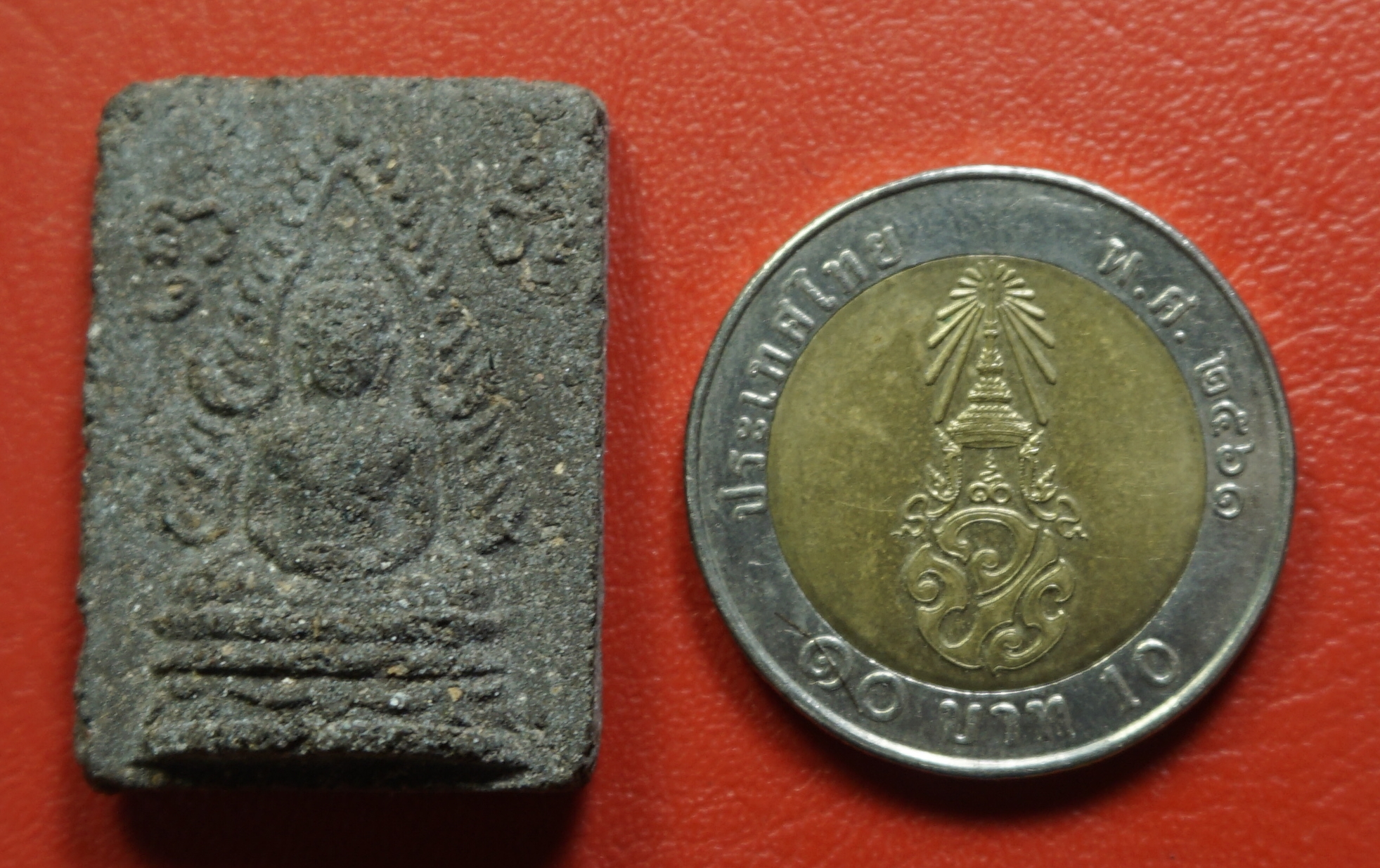 หลวงปู่อินทร์ วัดโบสถ์ พระพุทธชินราช ผงไคลเจดีย์ ปี๒๔๙๗ พิมพ์ใหญ่ ฐานสูง(องค์ที่2)