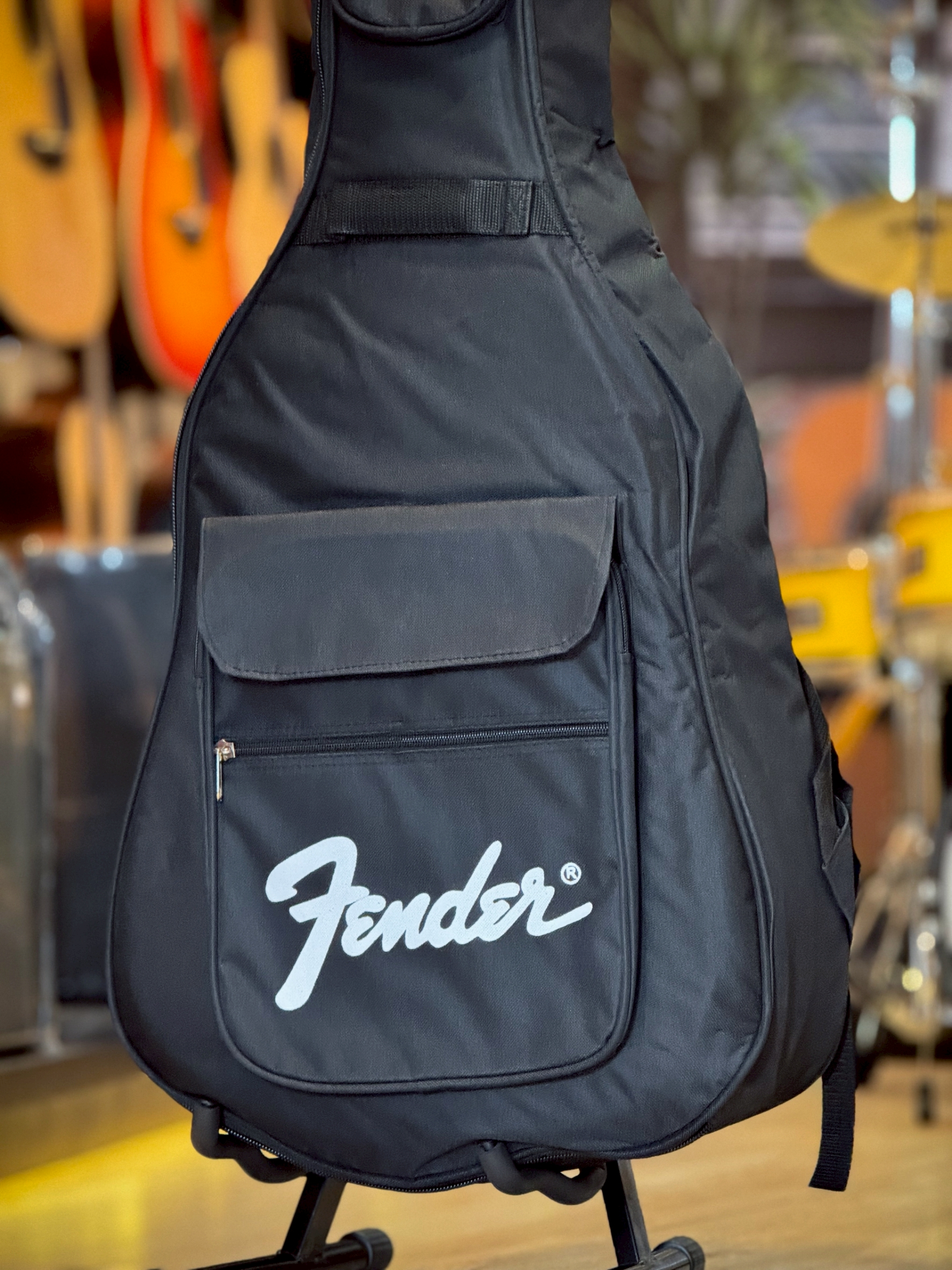 กระเป๋ากีต้าร์โปร่ง Fender ใส่ได้ถึง 41 นิ้ว บุฟองน้ำหนา 5 มิล สีดำ ✅ คละแบบ-เพิ่มช่องกระเป๋าคอ