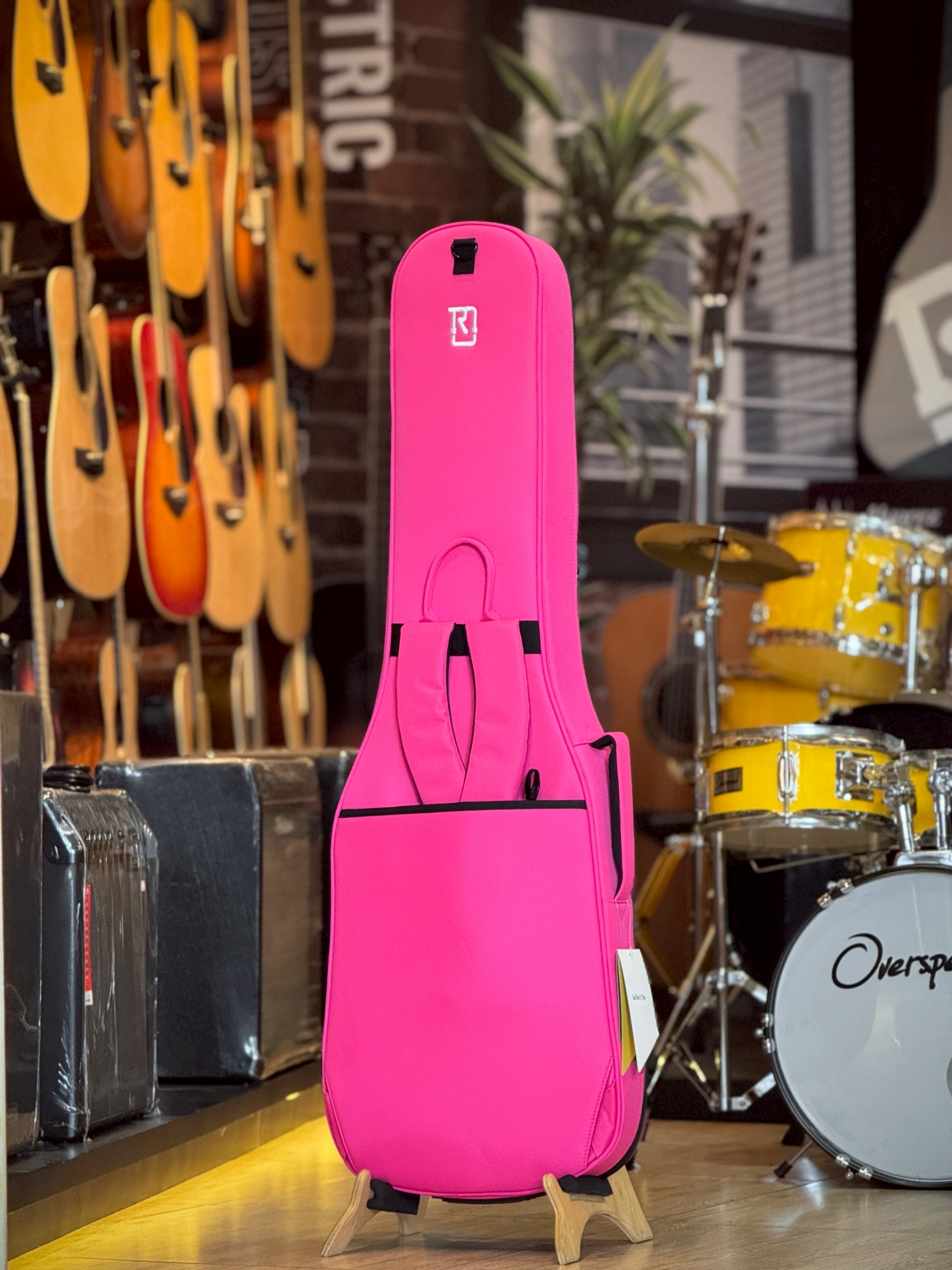 Real Mission สีเทาเข้ม ซอฟเคสกีตาร์ไฟฟ้า Soft Case กระเป๋ากีตาร์ไฟฟ้า ป้องกันการกระแทกได้ดี วัสดุกันน้ำ งานหนามาก