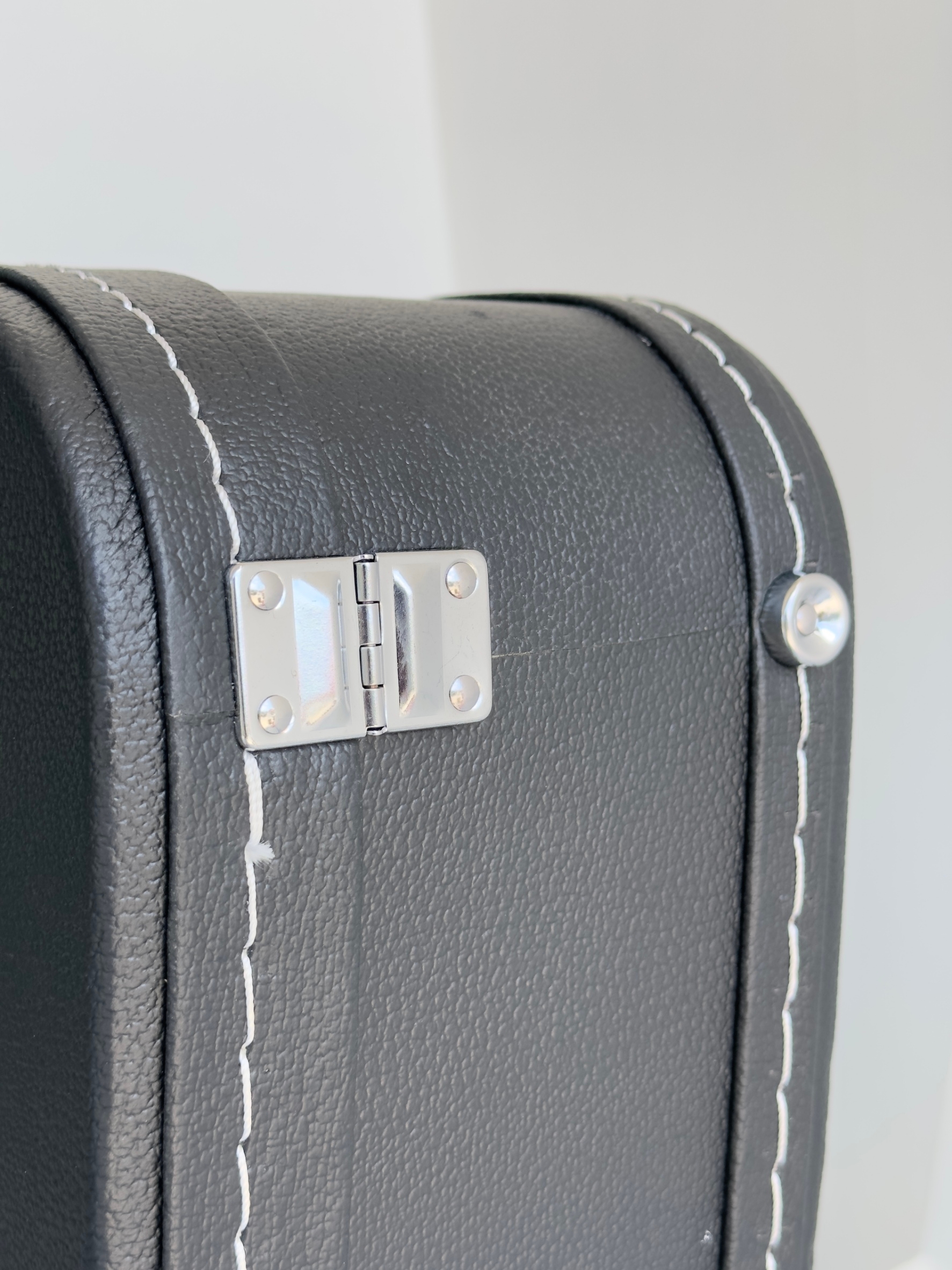 ฮาร์ดเคส Paramount รุ่น QH-JB เคสสำหรับไซส์จัมโบ้ โปร่ง 42 นิ้ว เคสกีตาร์