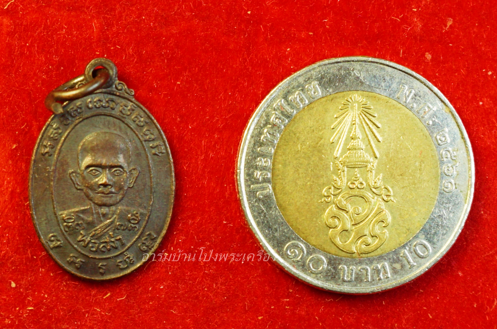 หลวงพ่อสง่า วัดหนองม่วง แจกแม่ครัว รุ่นแรก ปี๒๕๓๓ เนื้อทองแดง หายาก(องค์ที่2)