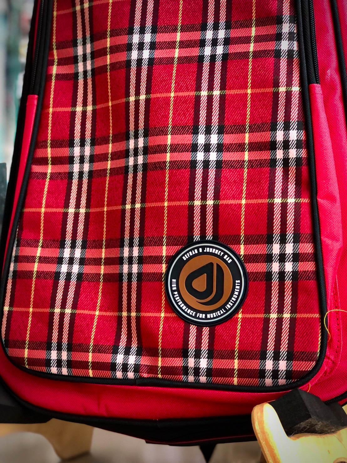 [ส่งด่วน🚛] กระเป๋าพิณ ออนซอน รุ่น RD-43 (สีแดง-แดง) บุฟองน้ำหนา ช่วยกันกระแทกได้ดี ซิปขนาดใหญ่ มีสายสะพายหลัง - พร้อมส่ง