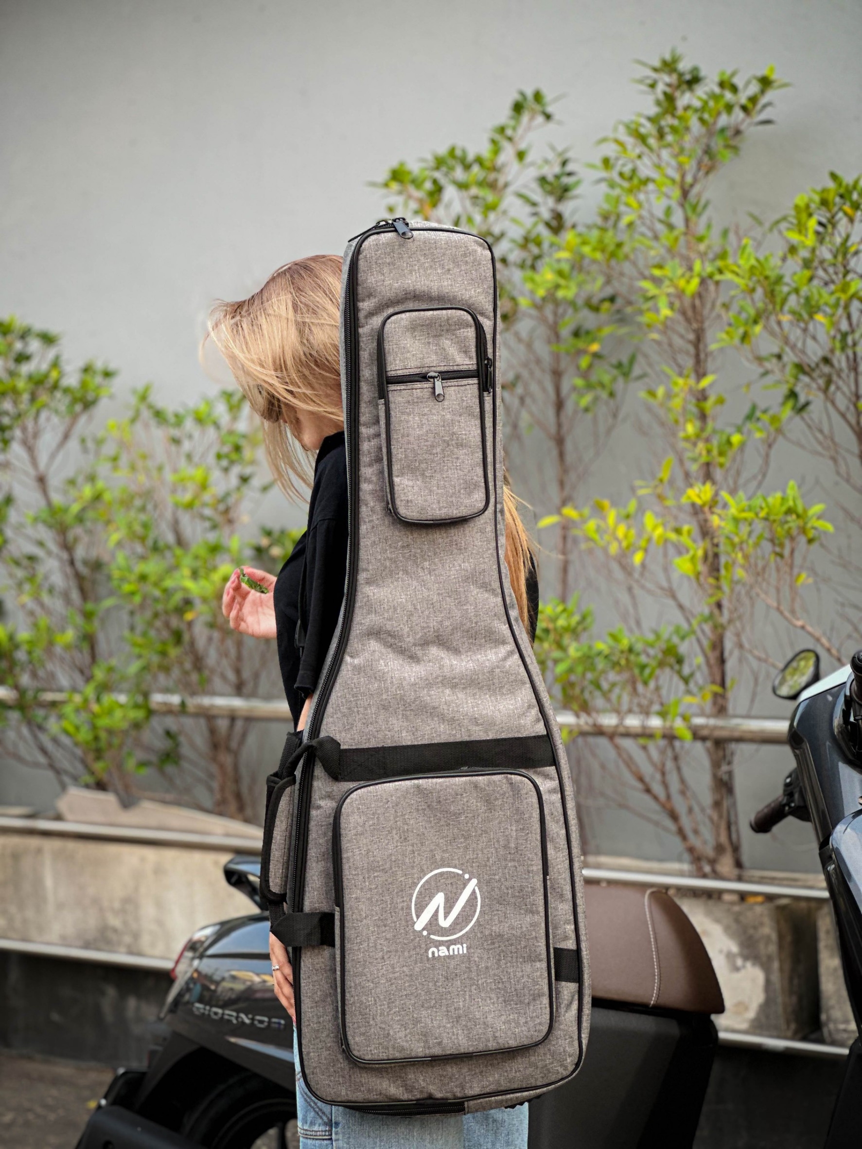 Nami ซอฟเคสกีต้าร์ไฟฟ้า บุฟองน้ำ 12 มิล กระเป๋ากีต้าร์ไฟฟ้า กันน้ำได้ สีเทา มีหูหิ้ว/สะพายหลัง