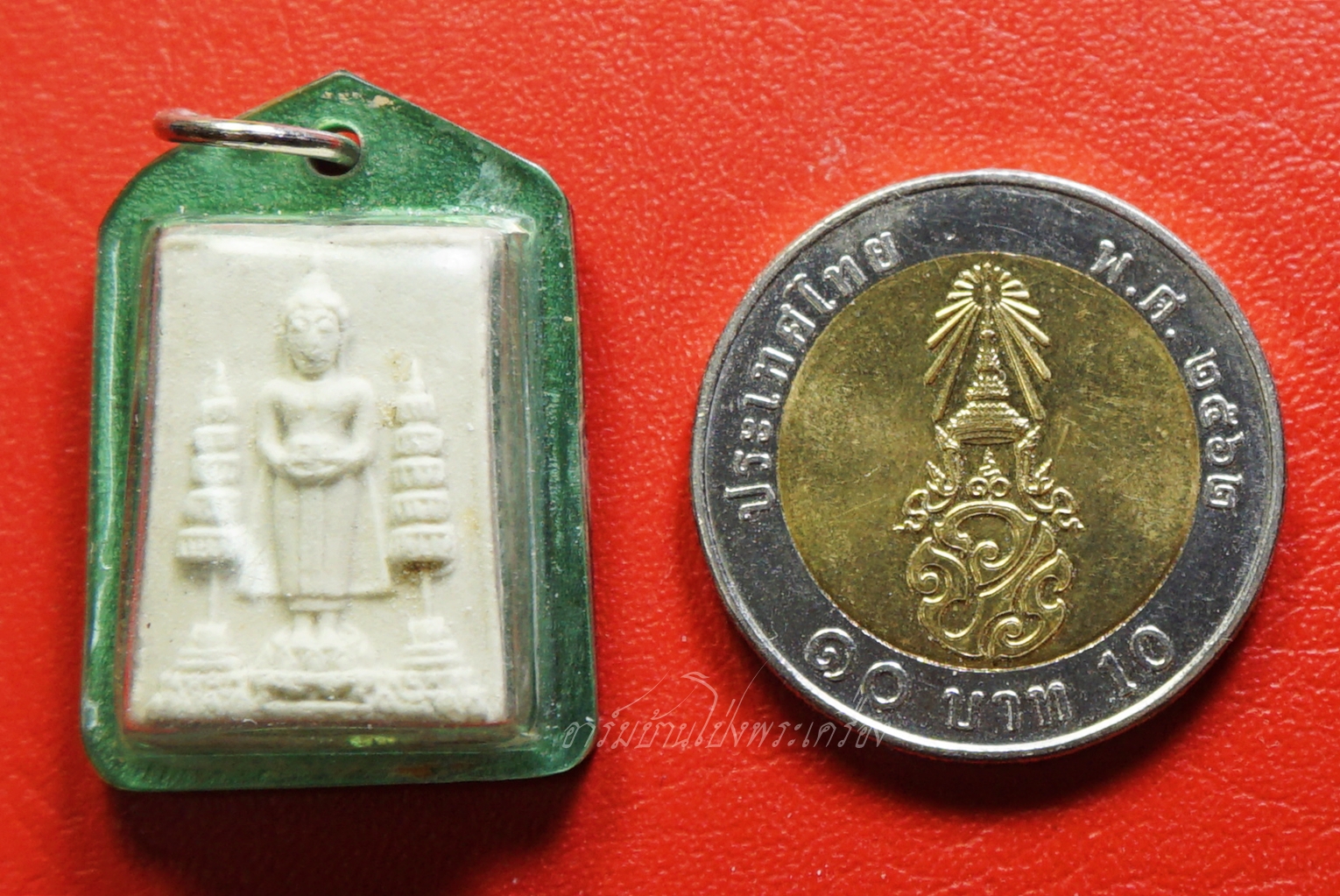 หลวงพ่อบ้านแหลม วัดเพชรสมุทร พิมพ์เล็ก เนื้อผง เลี่ยมเดิม(องค์ที่1)