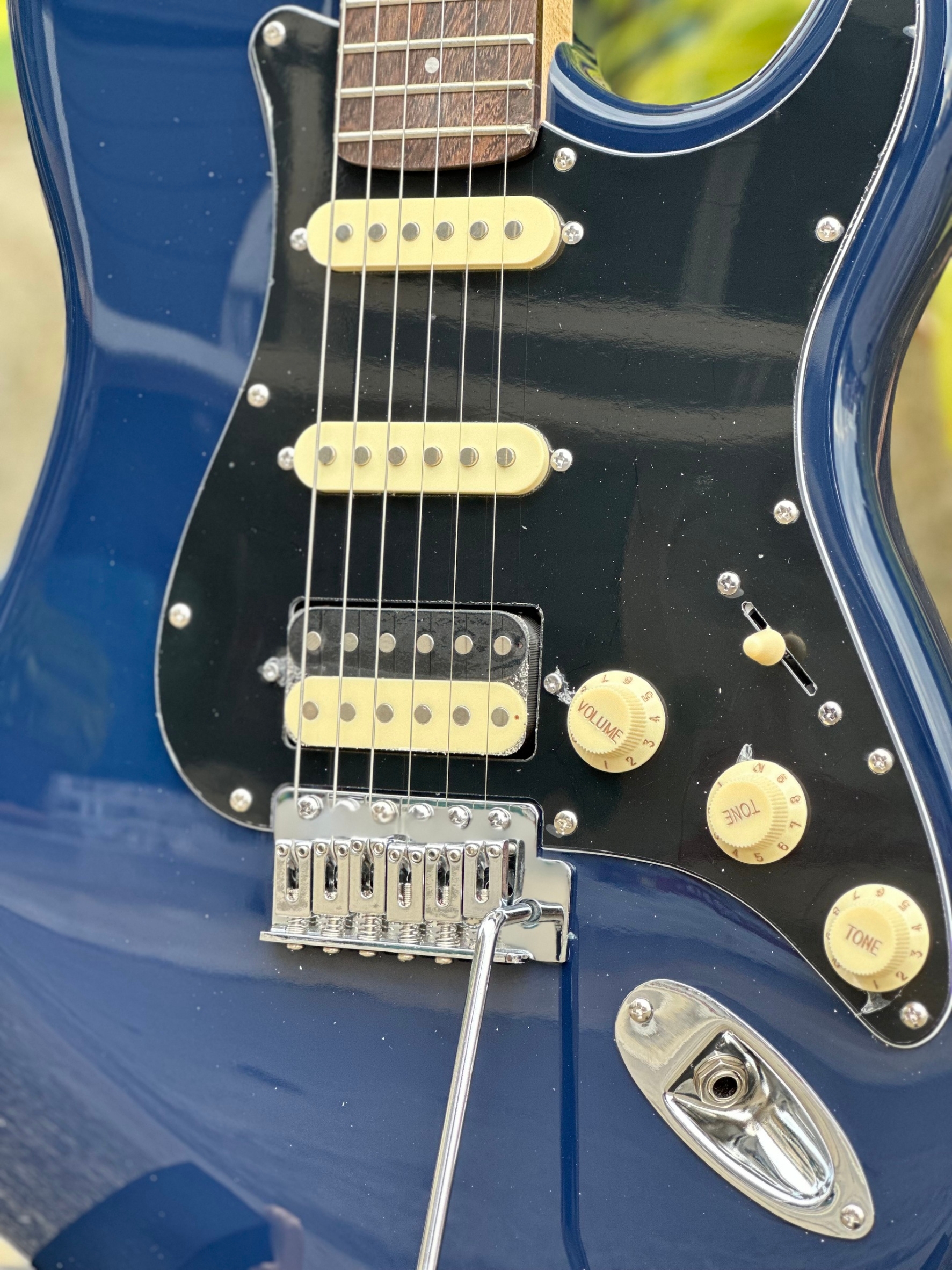 Century Standart ll กีต้าร์ไฟฟ้า Generation 2 ปิ๊กอัพ HSS สี Navy Dark Blue + เซตของแถม ทัชชิ่งจับง่าย พร้อม เซตสุดคุ้ม