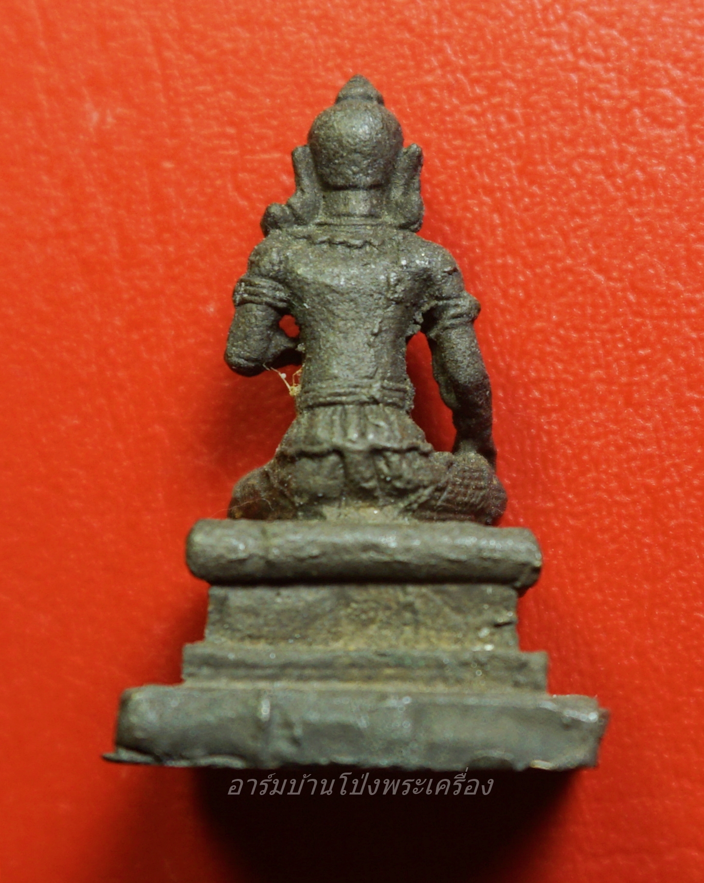 รูปหล่อพระวิษณุ เทพแห่งศิลปะการช่าง ประทับนั่ง ถือดอกบัว เนื้อทองเหลือง พิมพ์เล็ก(องค์ที่1)