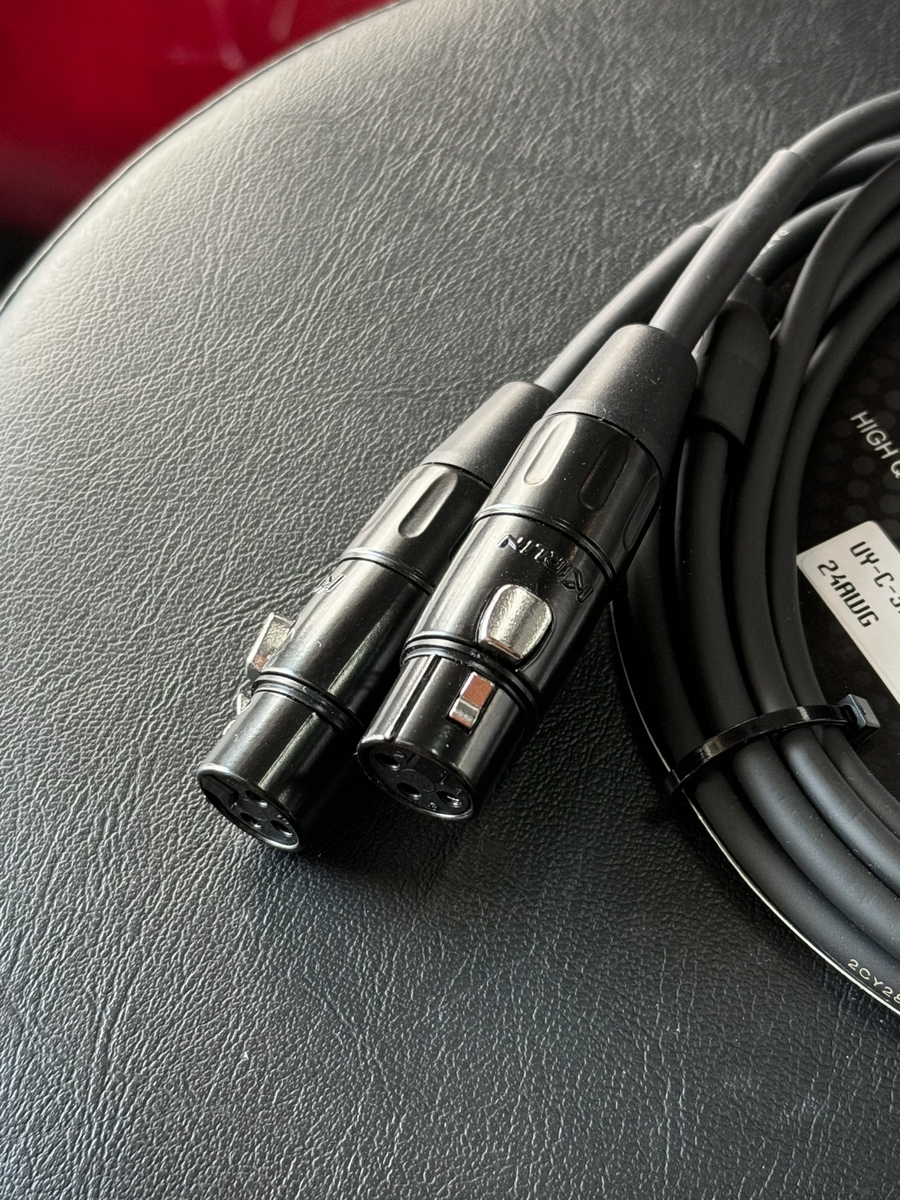 สายสัญญาณ XLR ตัวเมีย to Type C และ สายสัญญาณ แจค 6.5 to Type C เปิดเพลง จาก มือถือ เข้าเครื่องเสียง