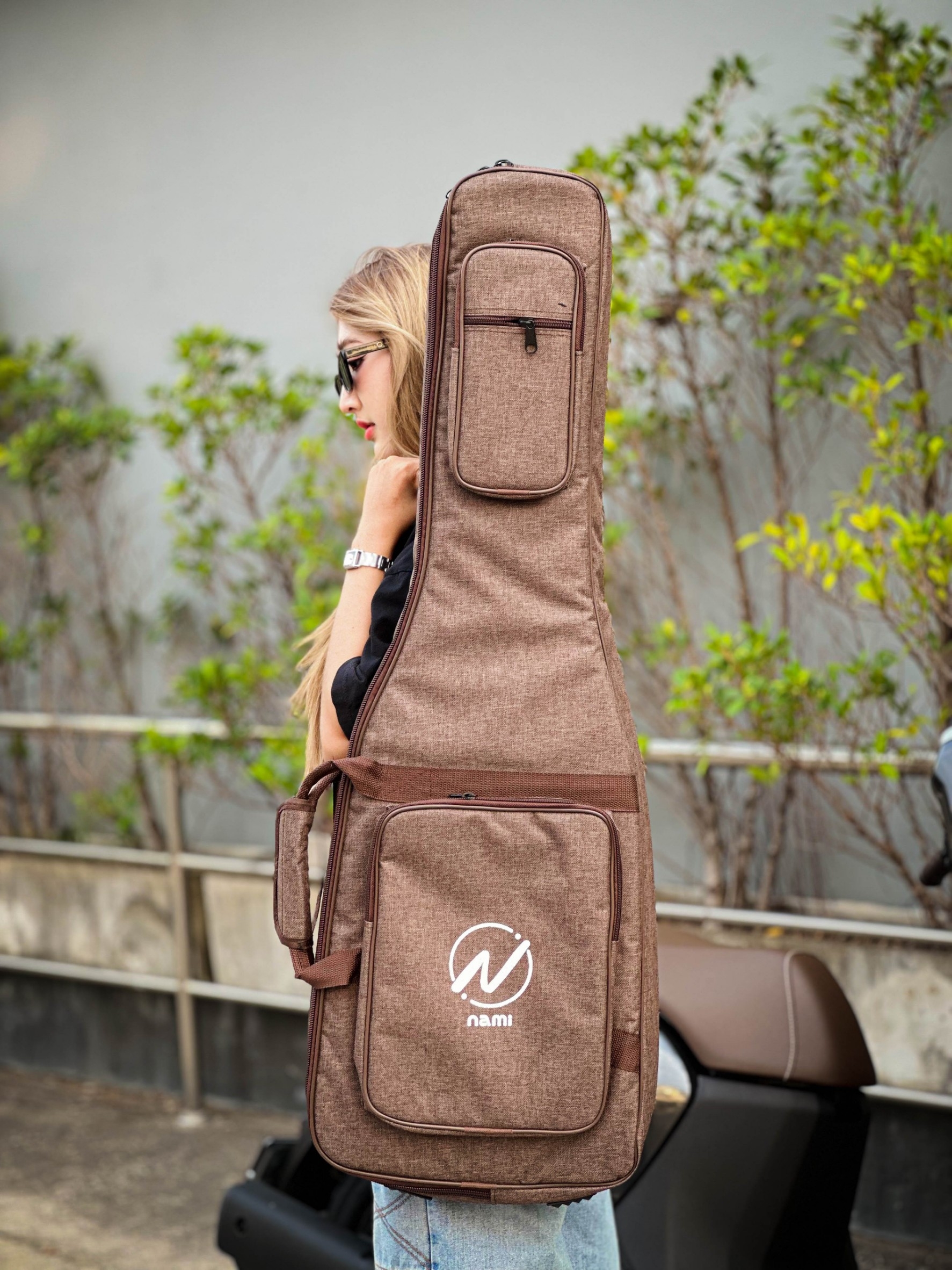 Nami ซอฟเคสกีต้าร์ไฟฟ้า บุฟองน้ำ 12 มิล กระเป๋ากีต้าร์ไฟฟ้า กันน้ำได้ เลือกสีได้ มีหูหิ้ว/สะพายหลัง