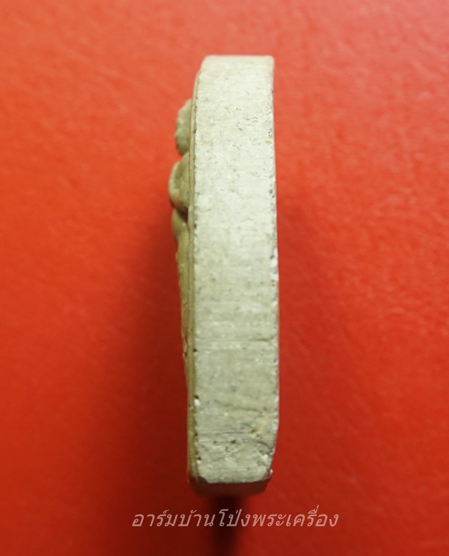 ไอ้ไข่ ศิษย์หลวงพ่อทวด รุ่นเจริญก้าวหน้า มหาเศรษฐี ปี๒๕๖๓ พระผงสีเทา(องค์ที่1)