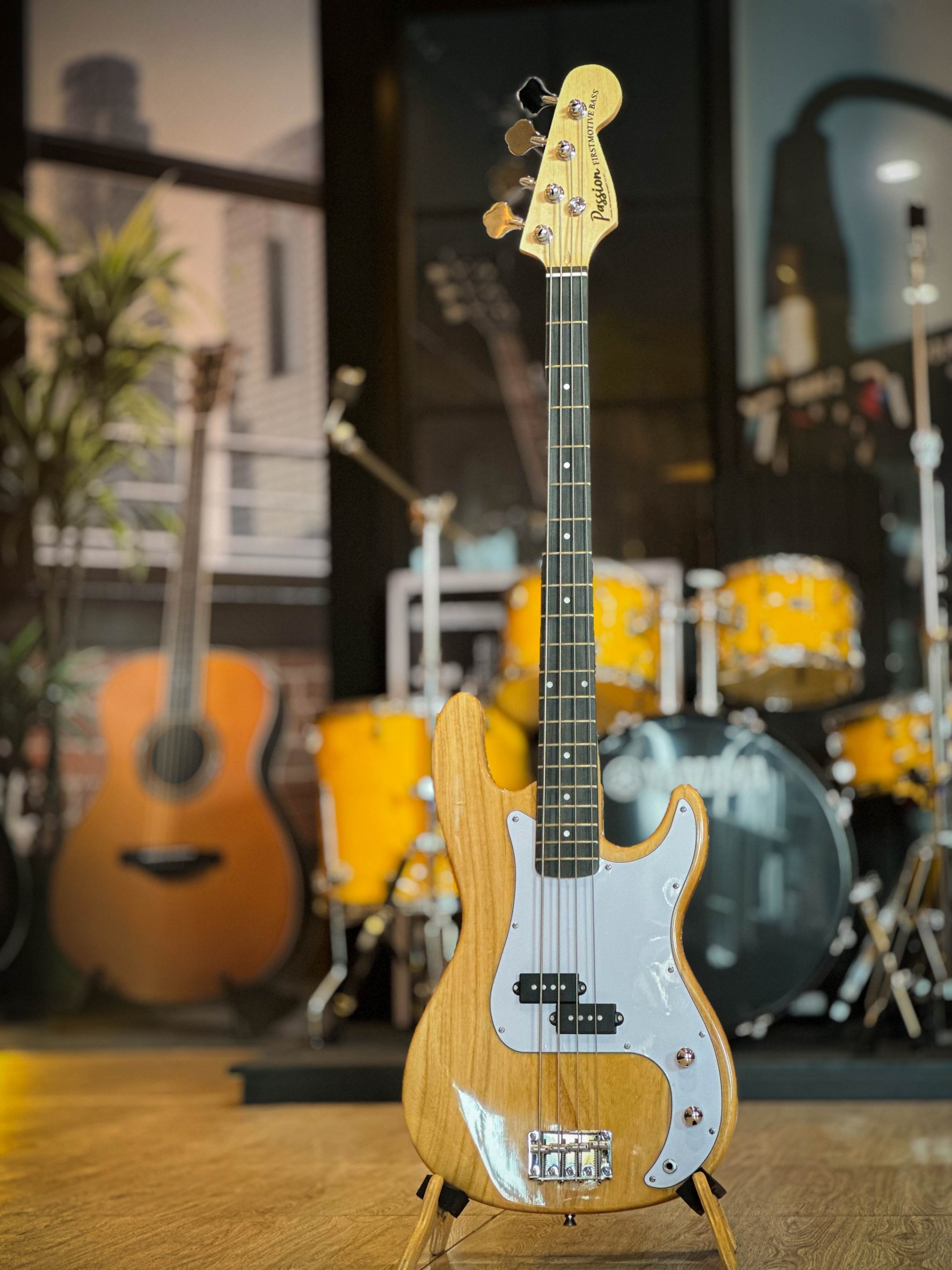 เบส Passion รุ่น BPS-PC4 เบสไฟฟ้า 4 สาย Precision Bass ฟรี ปิ๊ก 2 อัน ประแจ สายแจ็ค