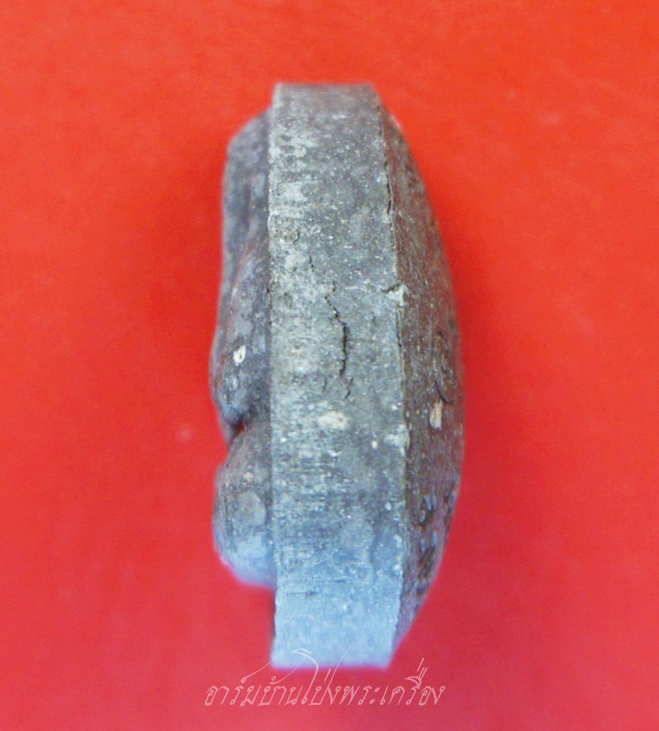 หลวงพ่อยิด วัดหนองจอก เนื้อผงสีดำ(องค์ที่2)