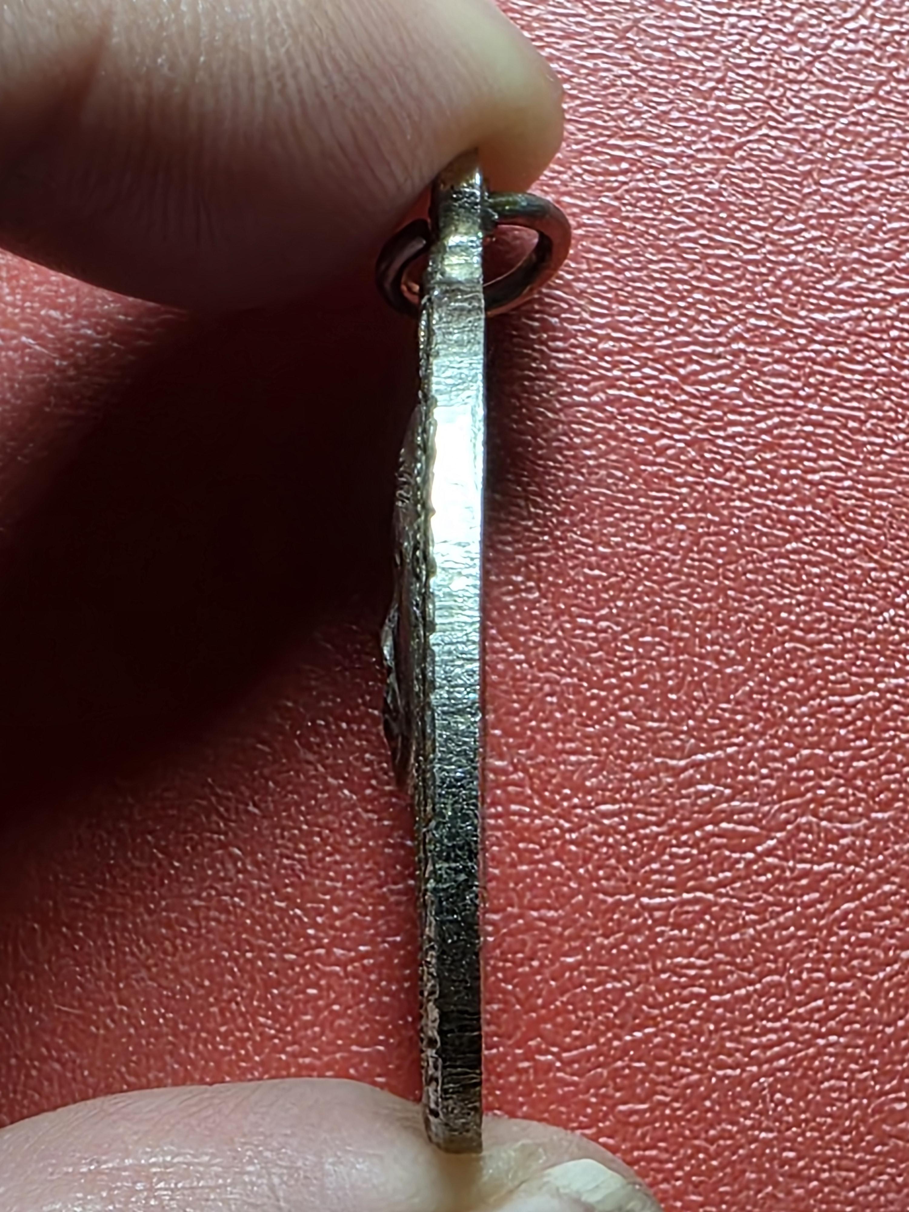 หลวงพ่อพิณ วัดอุบลวรรณาราม รุ่นสุดท้าย ปี๒๕๑๙ เนื้อกะไหล่เงิน(องค์ที่2)