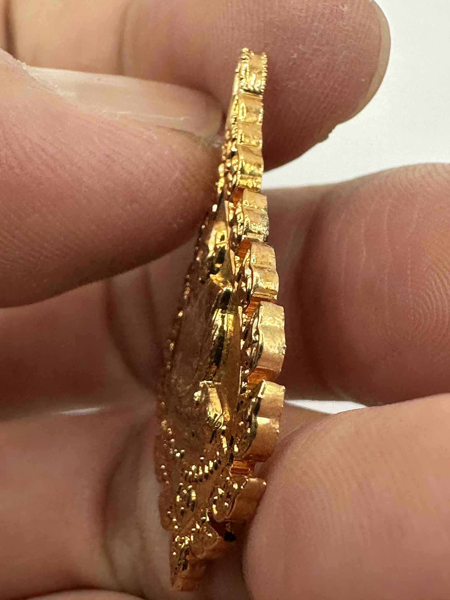 27.เหรียญกะไหล่ทอง หลวงปู่ธูป วัดแคนางเลิ้ง (วัดสุนธรรมทาน) ปี 2541 ที่ระลึกครบ 100ปี