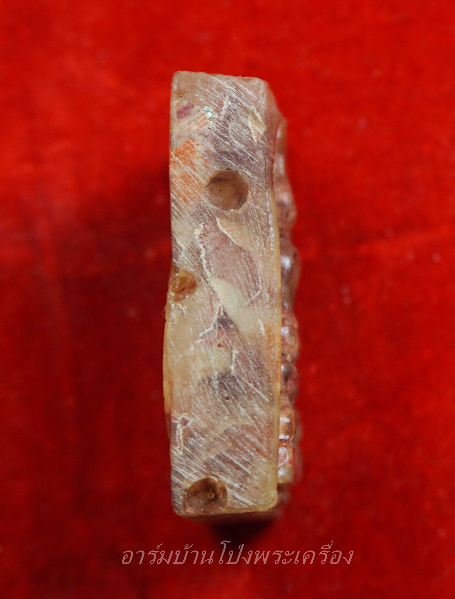 หลวงพ่อโสธร วัดหลวงพ่อโสธร ปี๒๕๓๘ เนื้อเรซิ่นผสมธนบัตร(องค์ที่3)