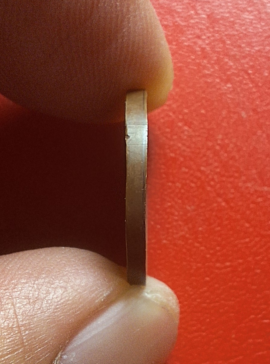 หลวงปู่มหาปิ่น ชลิโต วัดป่าพระธาตุเขาน้อย เหรียญกลม บล็อกกองกษาปณ์(องค์ที่9)