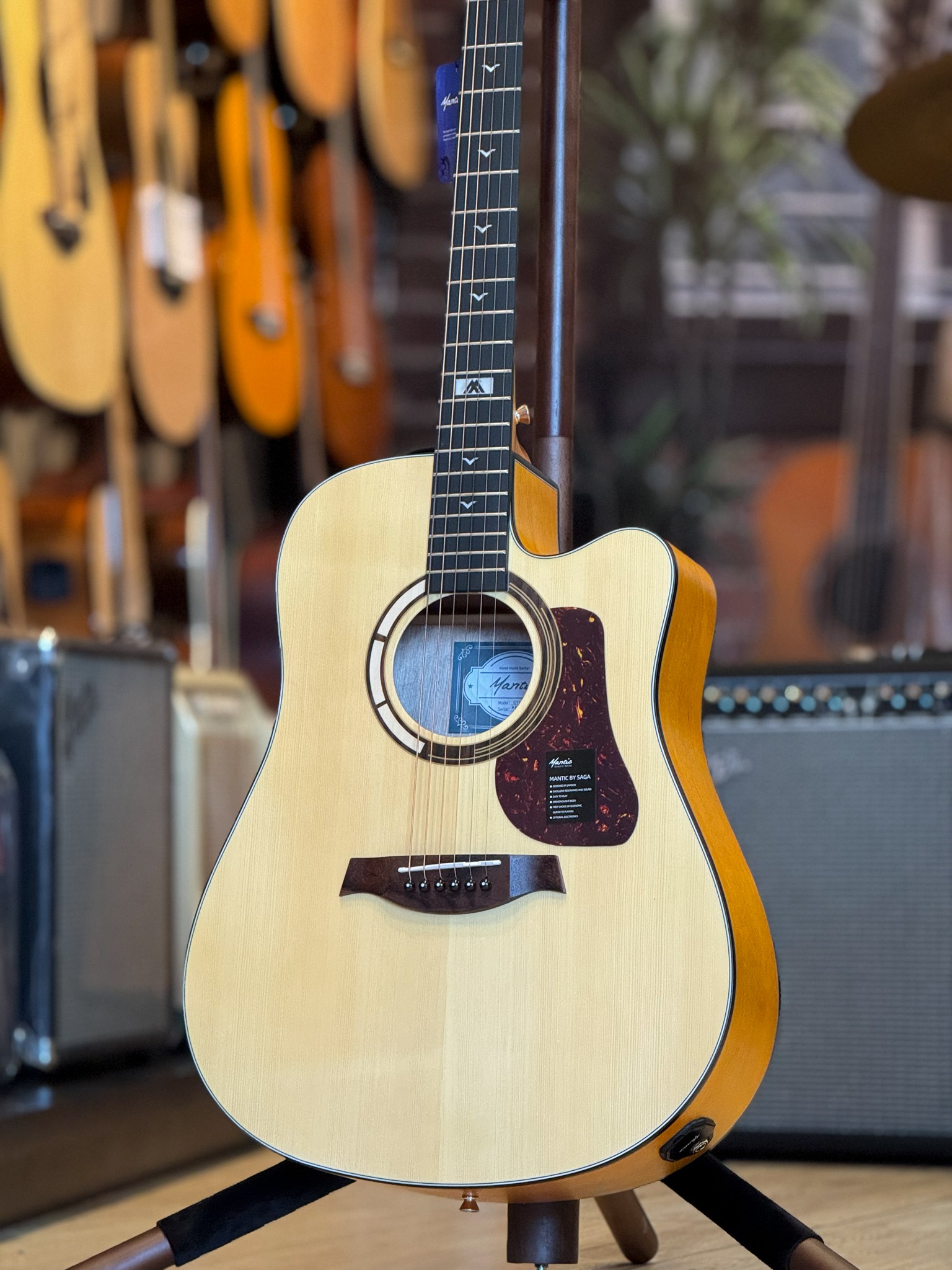 กีต้าร์โปร่งไฟฟ้า Mantic รุ่น GT-1DCE สีไม้ กีต้าร์โปร่ง Top Solid ขนาด 41 นิ้ว เลือกเซ็ตได้