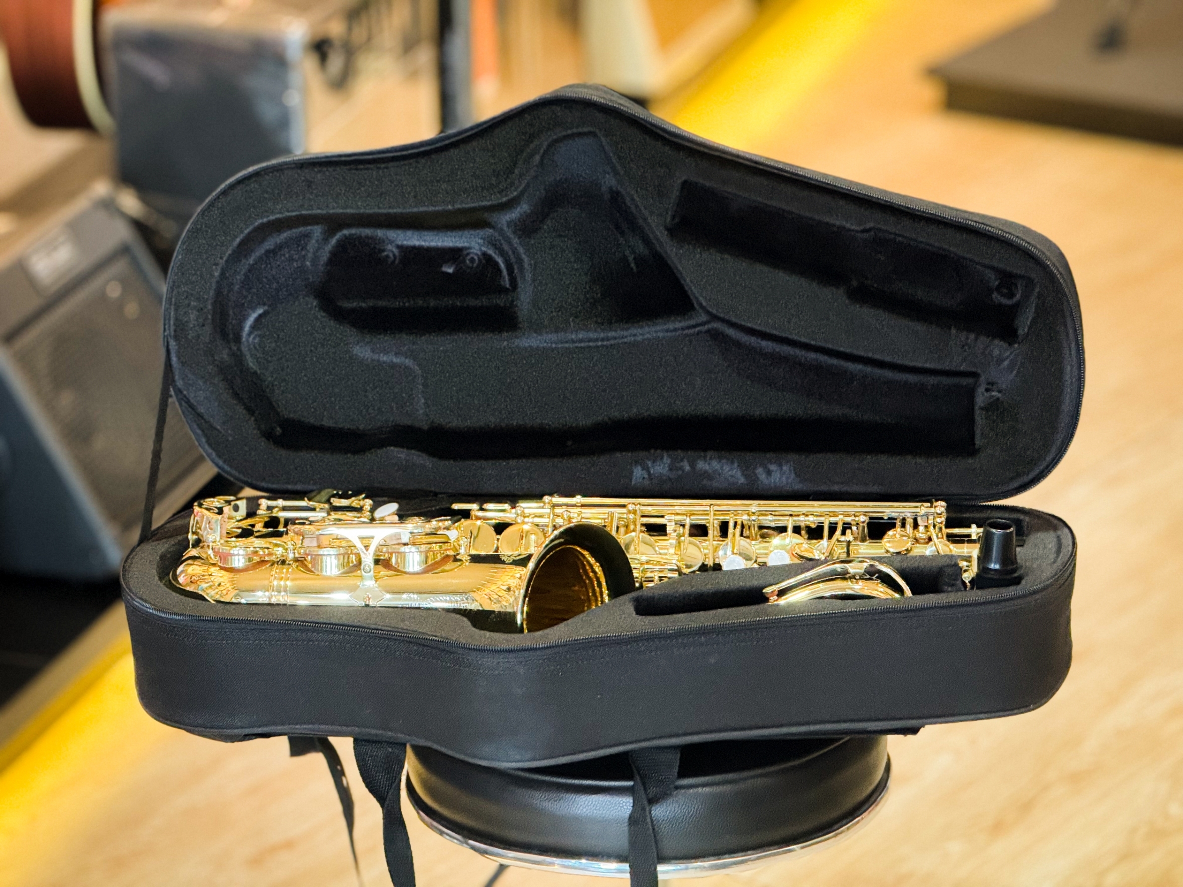 แซ็กโซโฟน Coleman Standard Alto Gold แซกโซโฟน ให้เสียงที่เต็มด้วยคุณภาพ ดีไซด์เรียบหรู อัลโต Saxophone