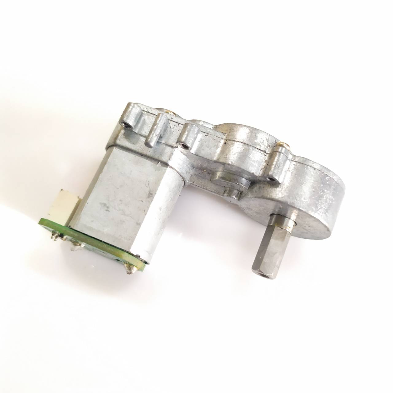 มอเตอร์เกียร์6-12v 550-1100 rpm (เฟืองโลหะทุกชิ้น) **มือสองสภาพดี