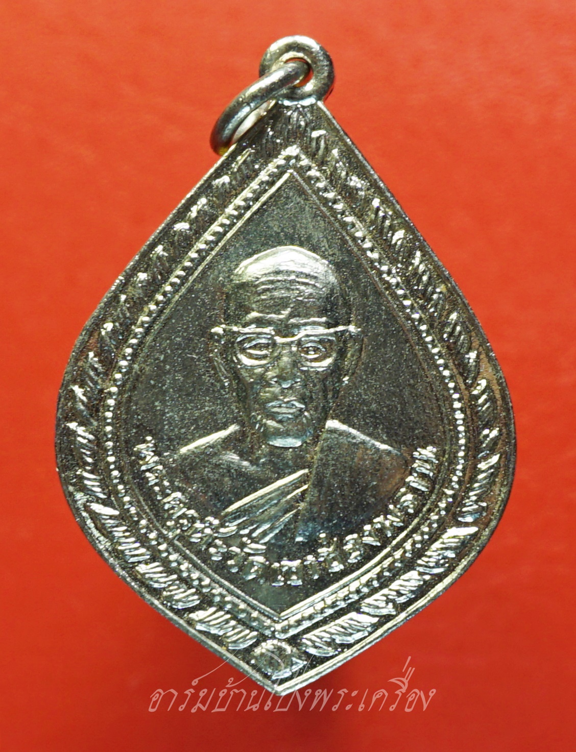 หลวงพ่อต๊ะ วัดเขาช่องพราน หลังพระพุทธ กะไหล่เงิน(องค์ที่2)