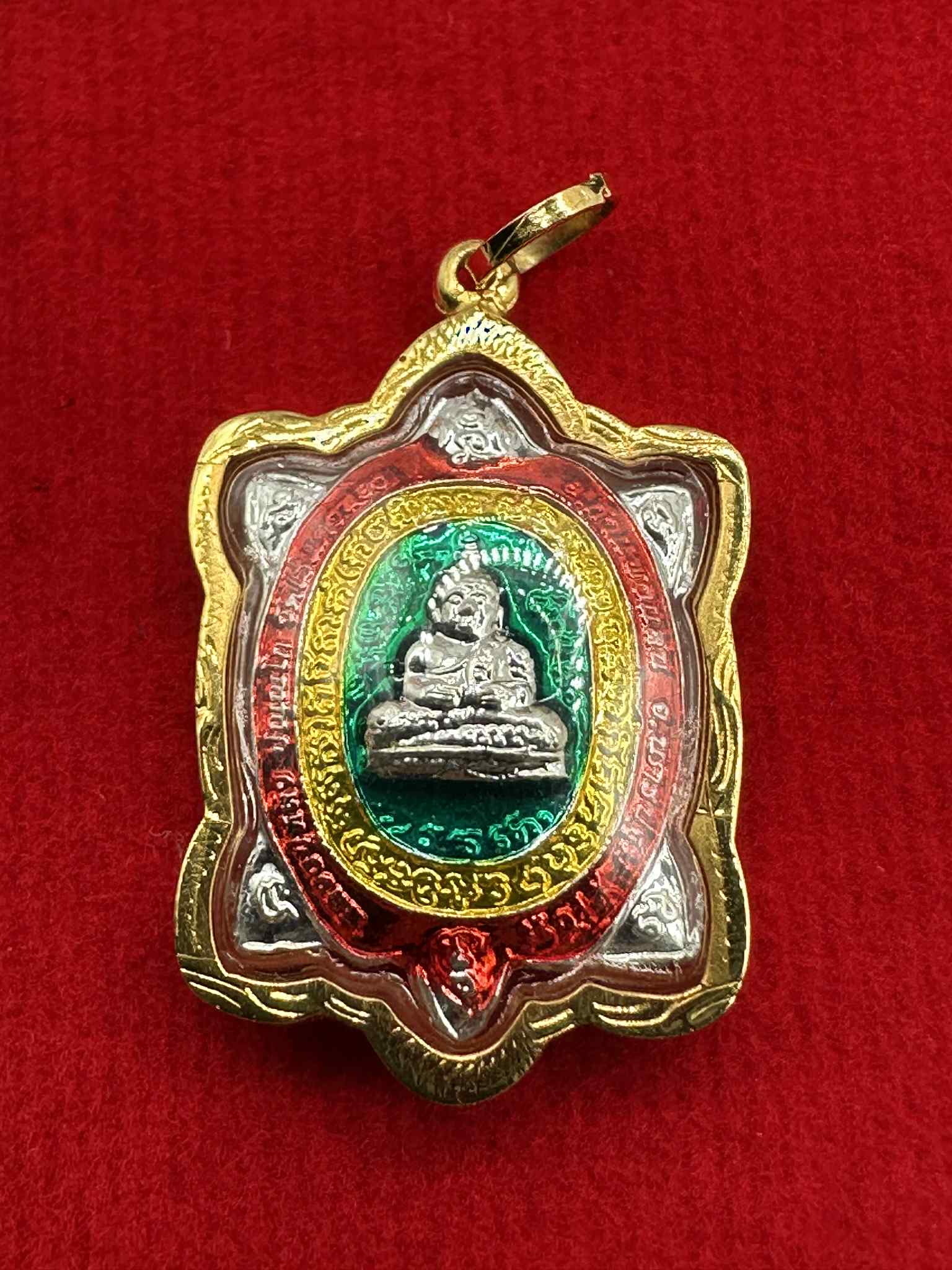 45.จี้เต่าหลวงปู่หลิว เขียวเหลืองแดง รุ่นอุดมทรัพย์ 60 กรอบทองแท้ 75% วัดไร่แตงทอง การันตีทองแท้ มีใบรับประกันสินค้า