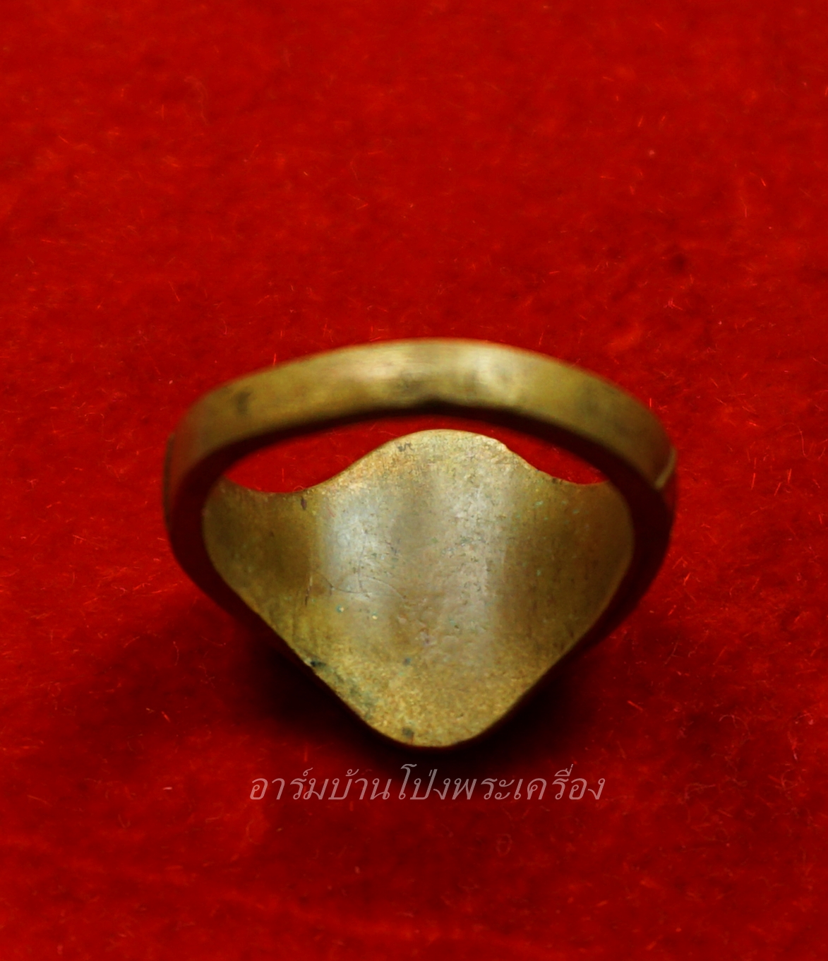 หลวงปู่อ่อน วัดตึก แหวน ลงยาสีธงชาติ เนื้อทองเหลือง(องค์ที่1)
