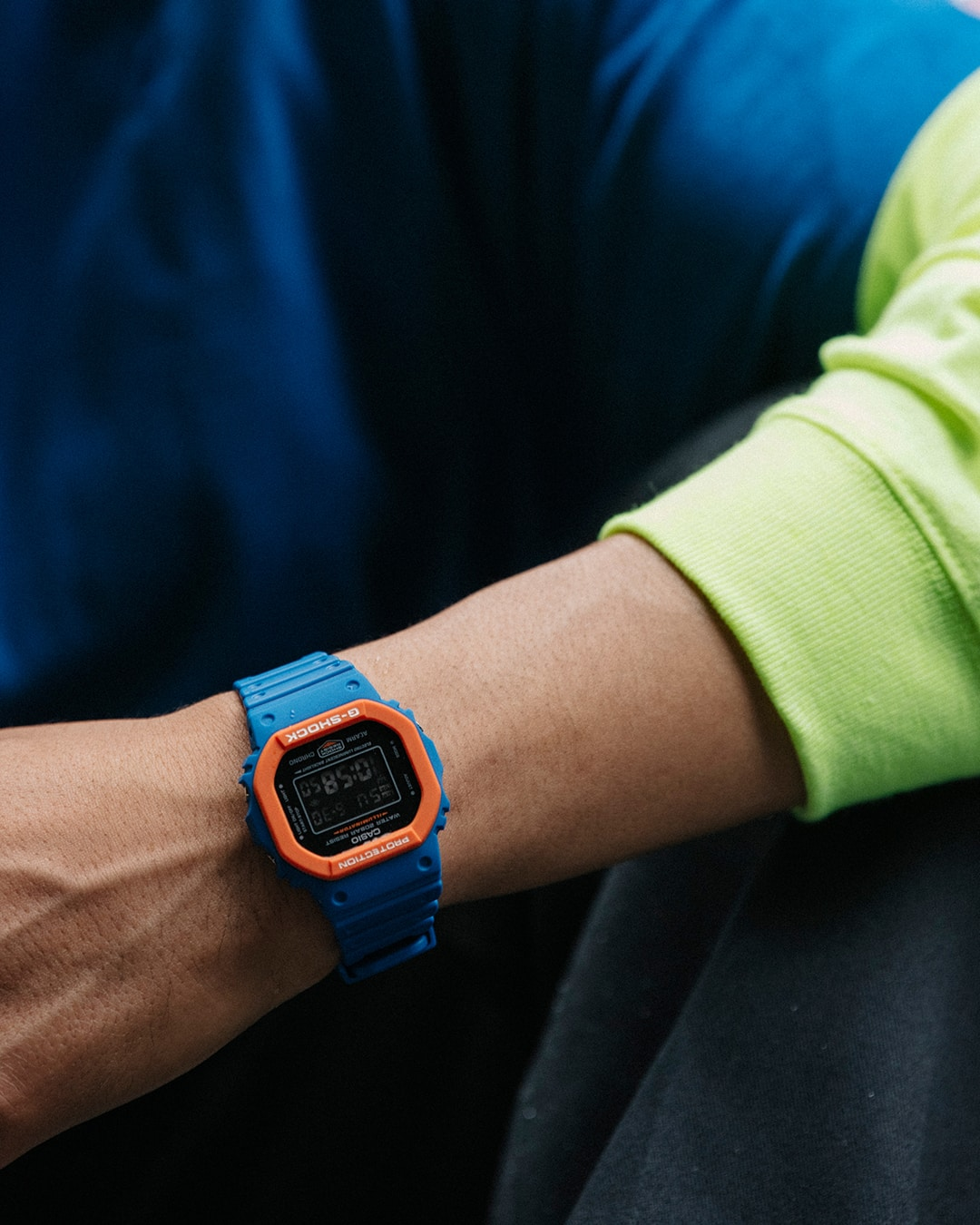 DW-5610SC-2 l Sporty Colors Series l G-SHOCK