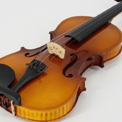 ไวโอลิน Pietro ไวโอลีน ขนาด 3/4 Violin พร้อมกล่องใส่บุผ้ากำมะหยี่ อุปกรณ์ครบชุด