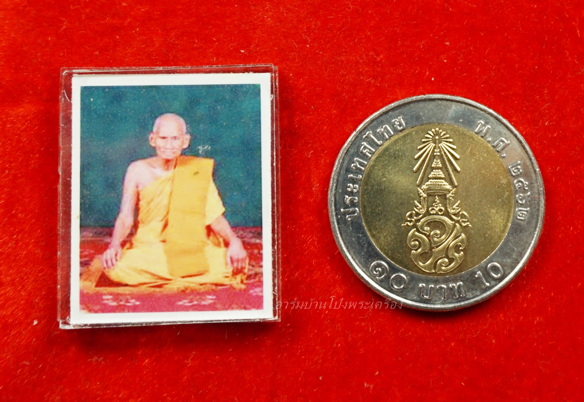 หลวงพ่อแดง วัดมะขาม รูปถ่าย อัดกระจก(องค์ที่1)