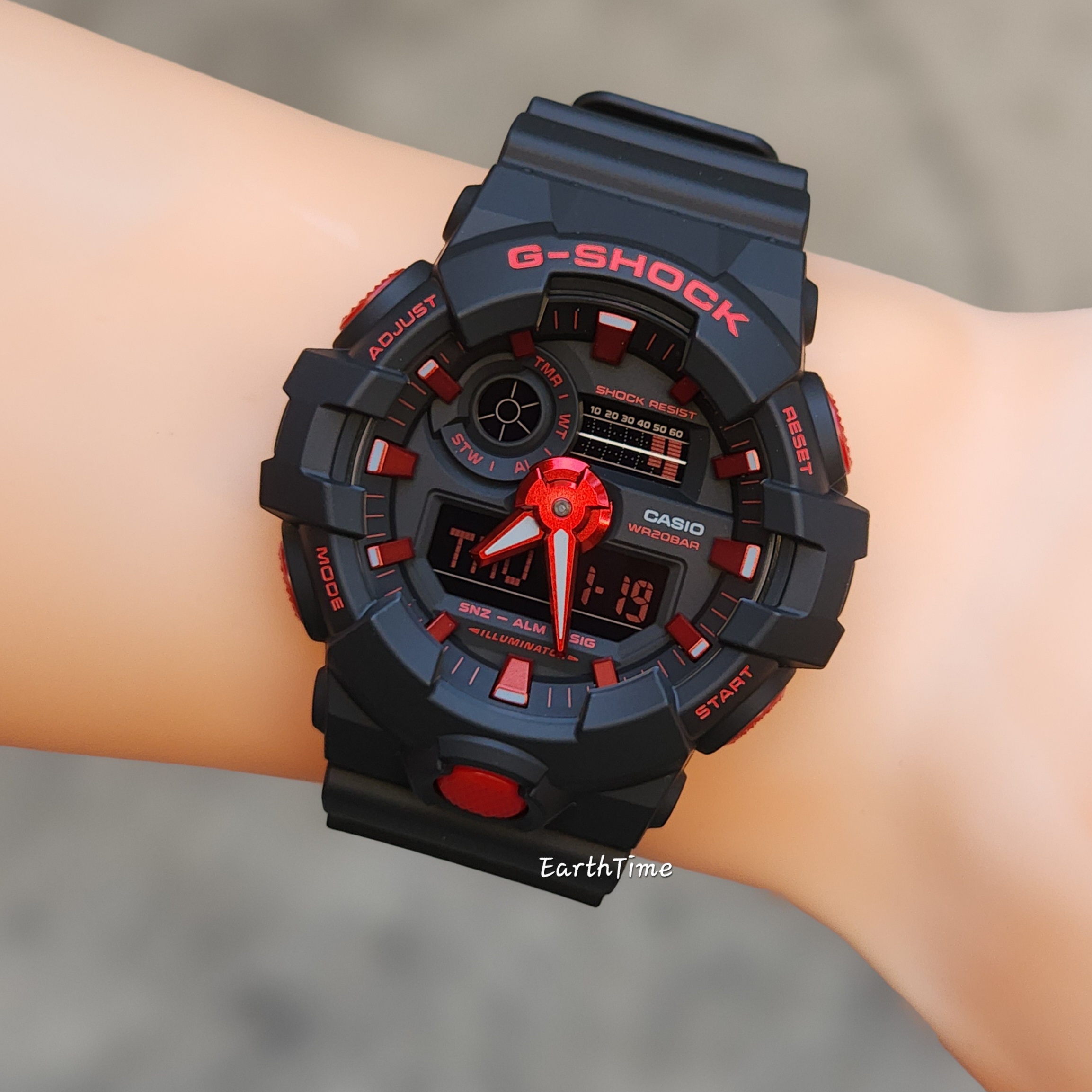 GA-700BNR-1A l Ignite Red Series l G-SHOCK