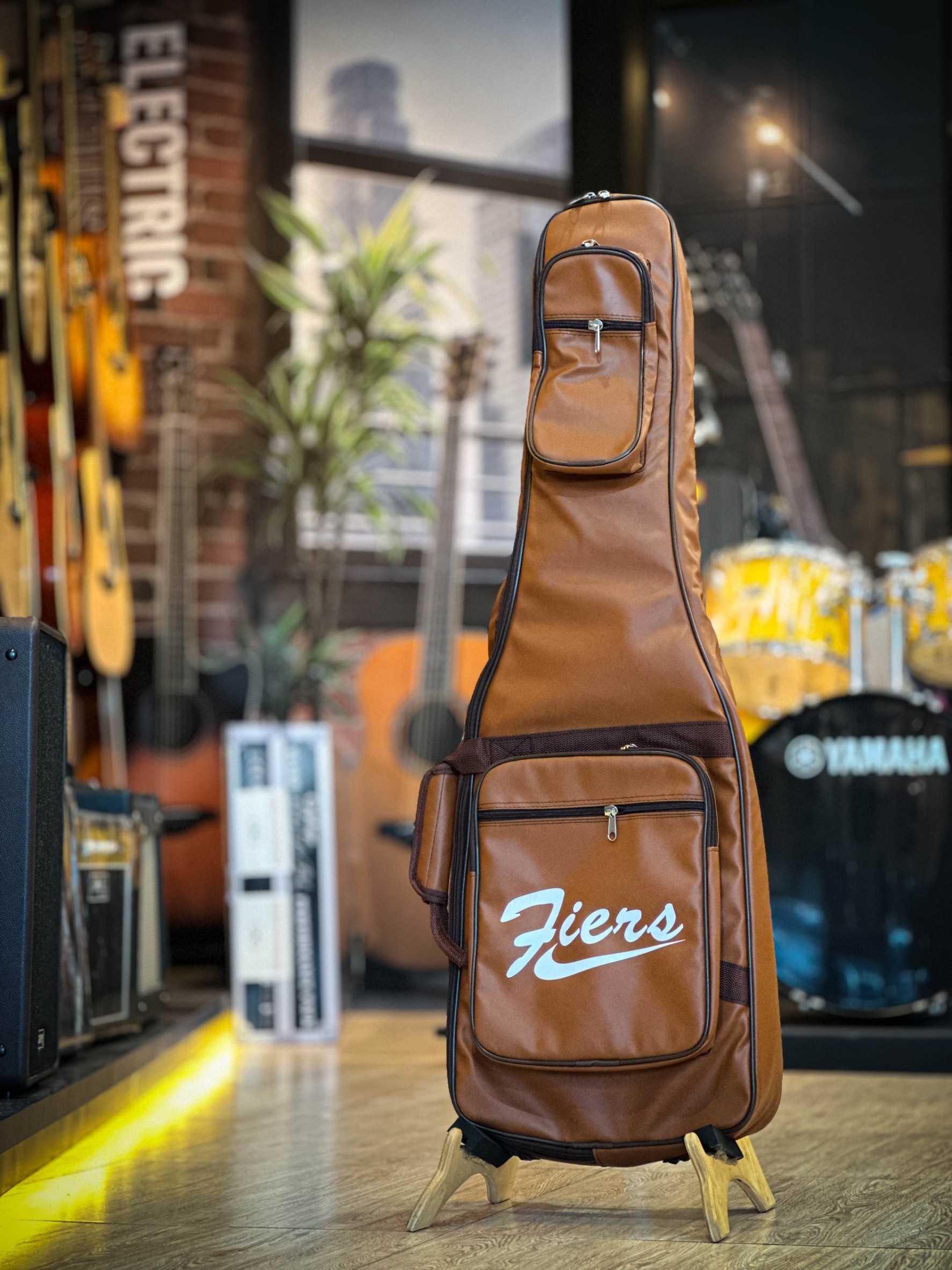 Fires กระเป๋ากีต้าร์ไฟฟ้า ฟองน้ำหนา 12มม.ป้องกันการกระแทกได้ดี วัสดุเป็นหนัง กันน้ำ/กันฝุ่น