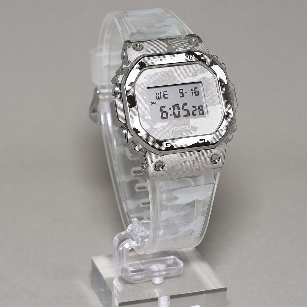 G-Shock GM-5600SCM-1 Metal-Covered Skeleton Camouflage Series ของใหม่แท้100%