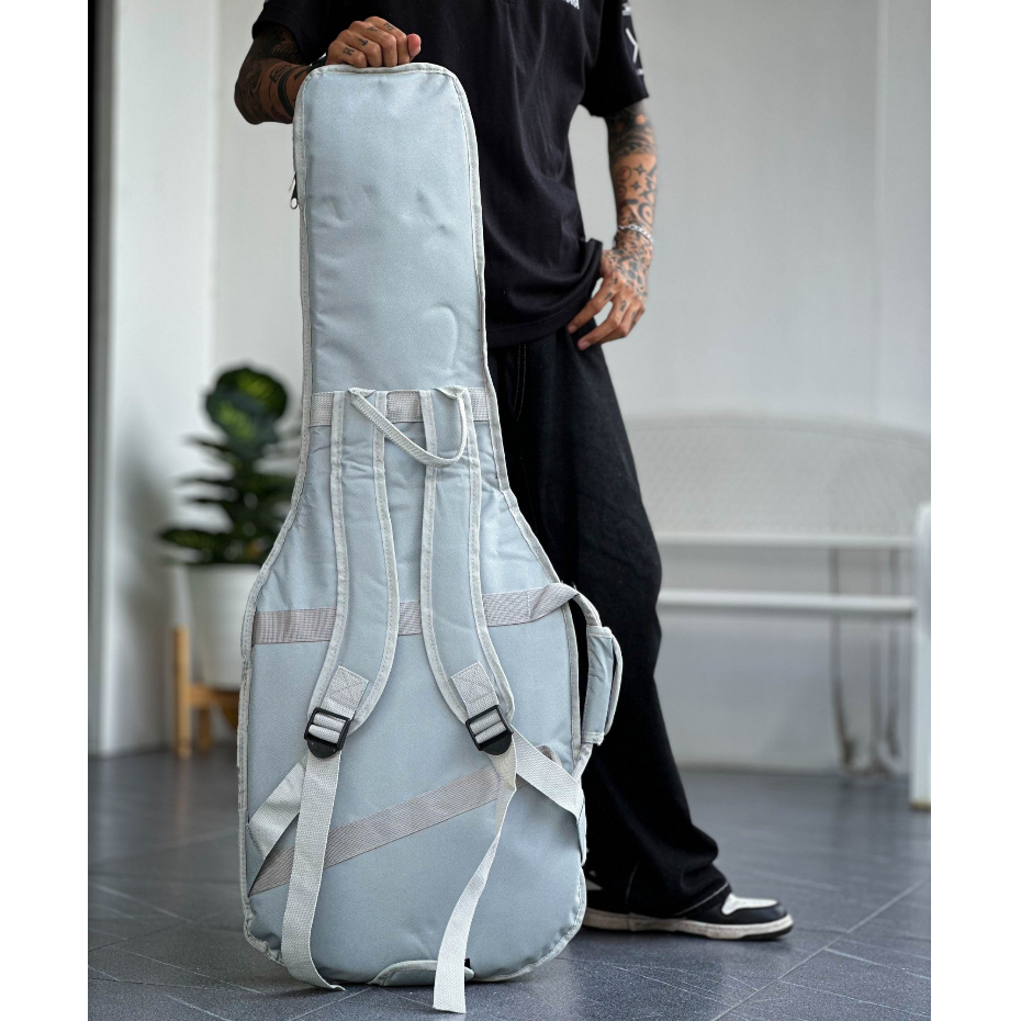ซอฟเคสกีต้าร์ไฟฟ้า Fender บุฟองน้ำหนา 12 ม. สีเทา ขาดเทาอ่อน พร้อมหูหิ้ว สายสะพาย กระเป๋ากีต้าร์ไฟฟ้า