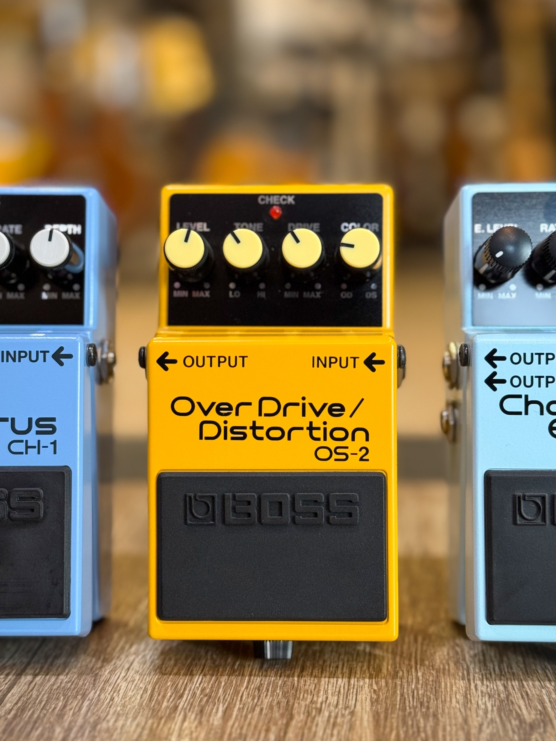 BOSS OS-2 Overdrive Distortion เอฟเฟคต์ก้อนเสียงแตก เอฟเฟคกีต้าร์