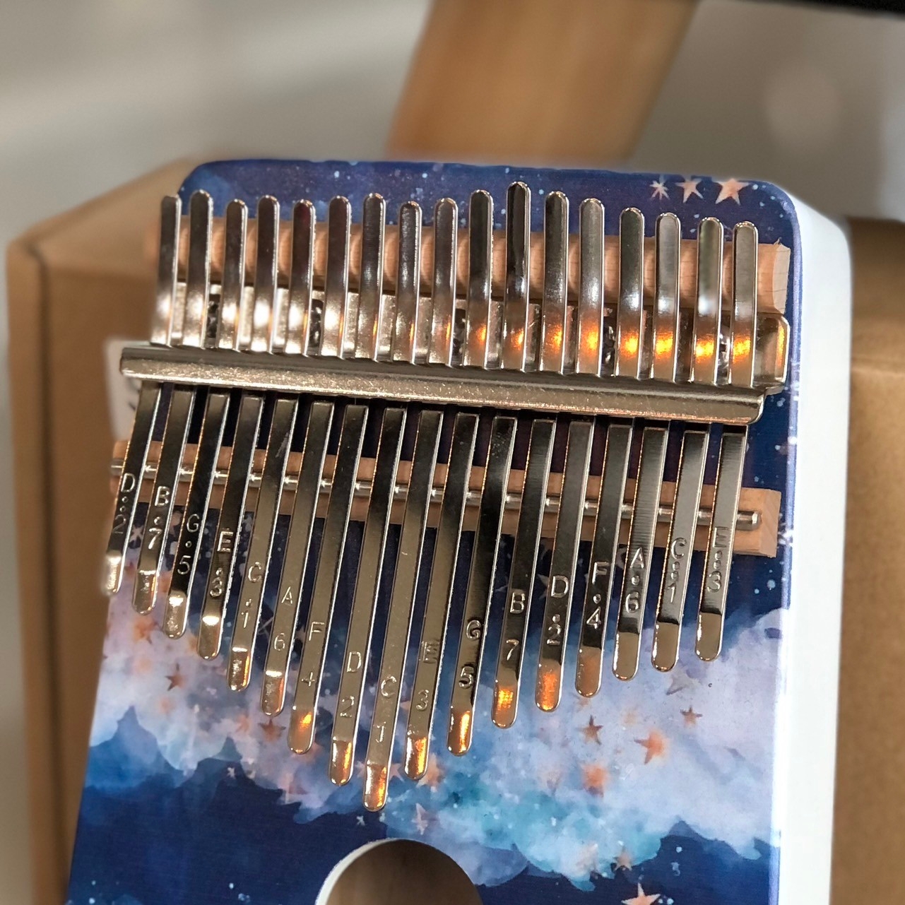 [พร้อมส่ง🚚] คาลิมบาไฟฟ้า Kalimba 17 คีย์ คาลิมบา ทำจากวัสดุคุณภาพดี พร้อมอุปกรณ์ ของขวัญปัจฉิม 📬[ส่งจากไทย] [ส่งด่วน]🚚