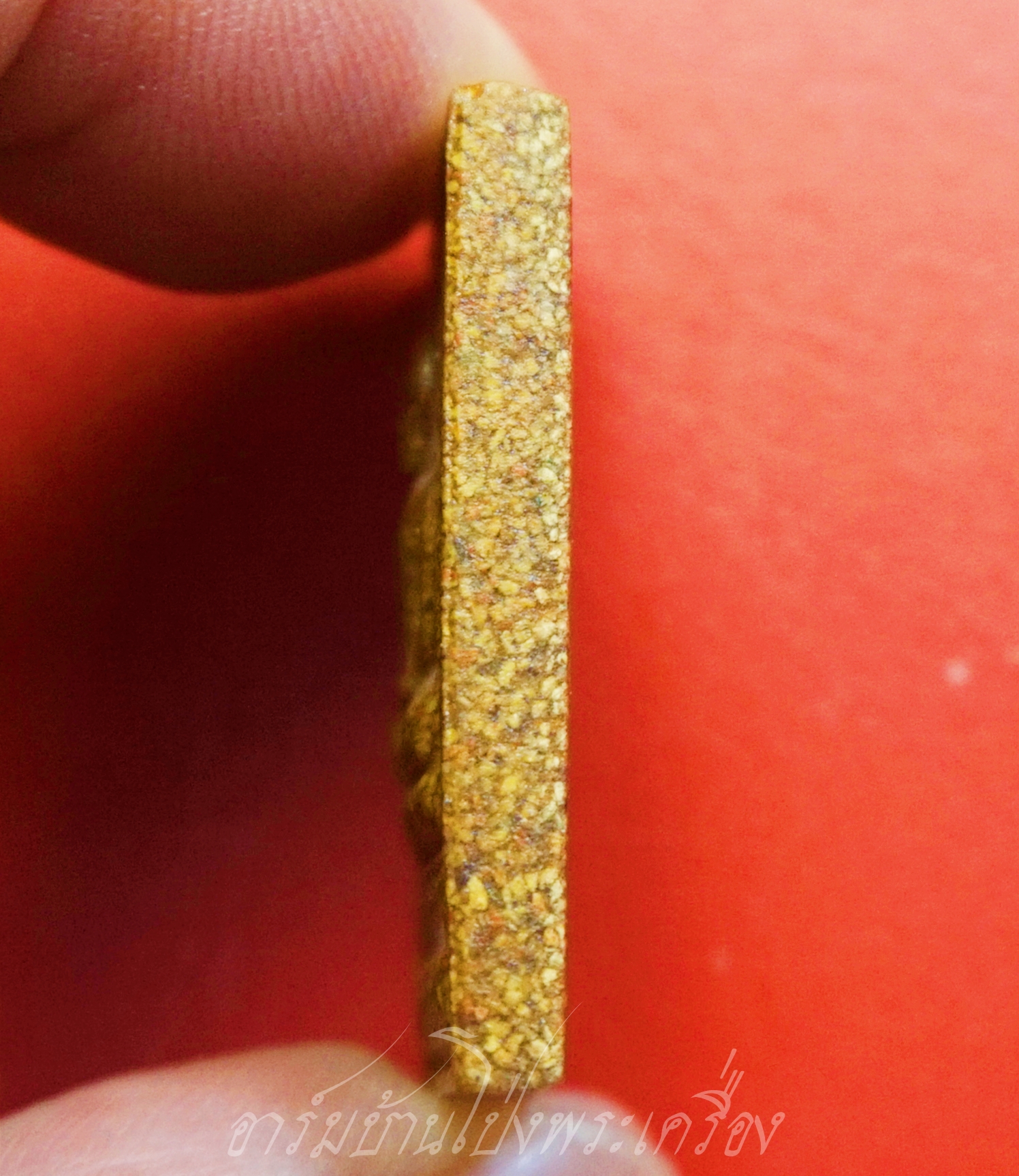 หลวงพ่อโต วัดพนัญเชิง จ.อยุธยา รุ่นมหาลาภ ปี๒๕๓๘ เนื้อกระเบื้องหลังคาโบสถ์(องค์ที่1)