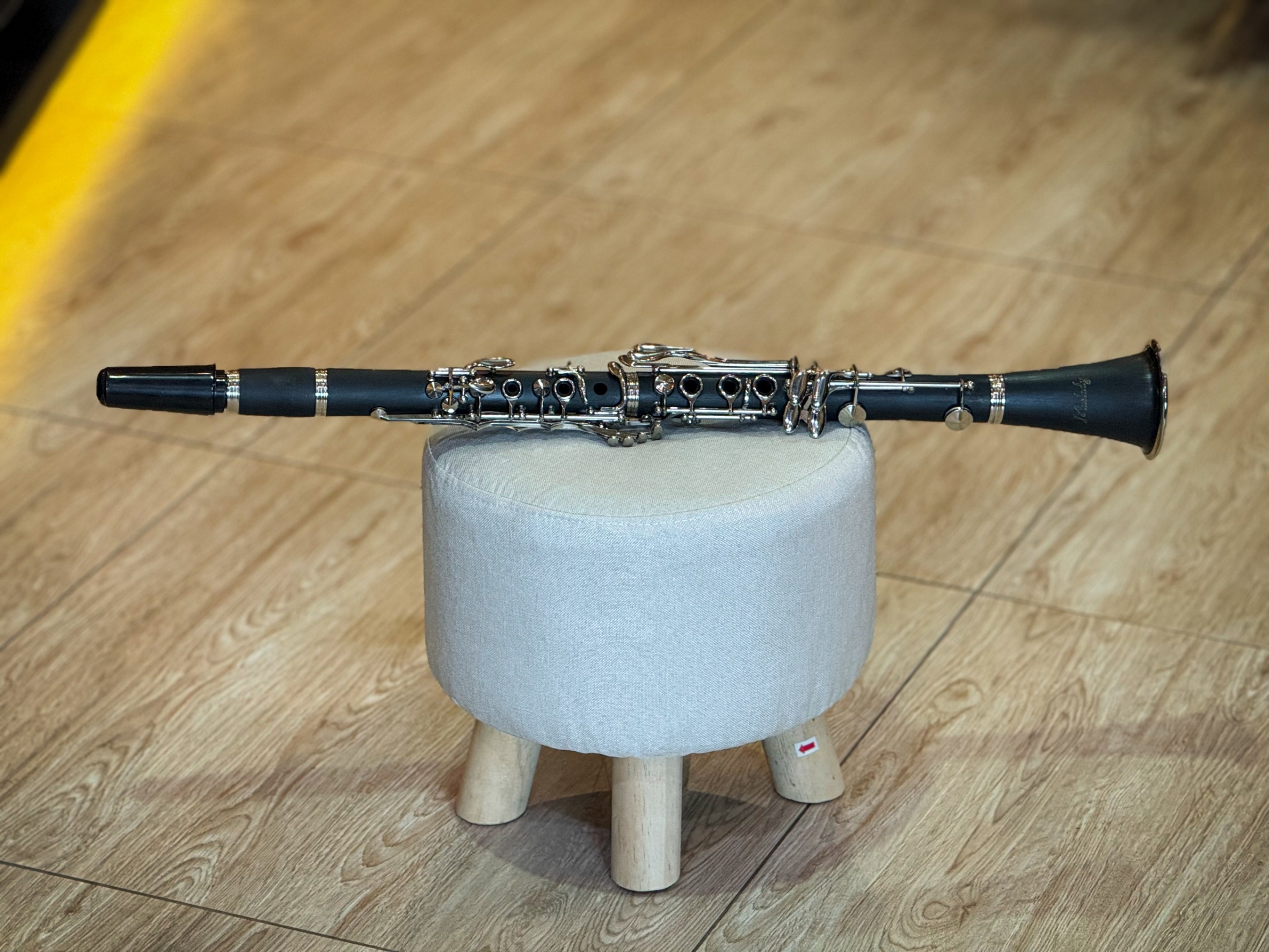 คลาริเน็ต Clarinet Muslady พร้อมกระเป๋าเก็บอย่างดี สีดํา เสียงกังวาล แข็งแรง