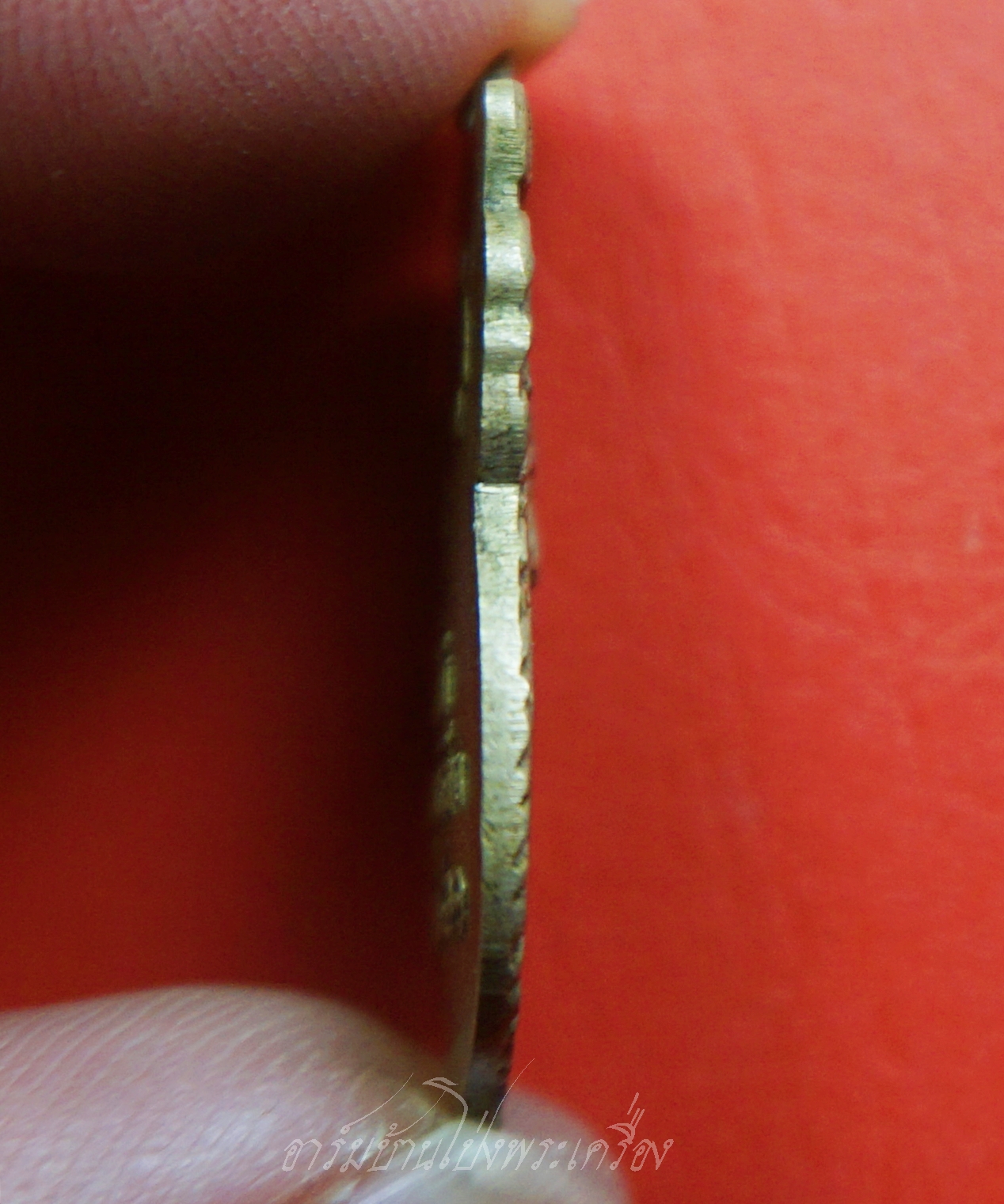 หลวงพ่อล้ง วัดห้วยจรเข้ รุ่นสอง งานผูกพัทสีมา ปี๒๕๑๑ เนื้ออัลปาก้า(องค์ที่1)