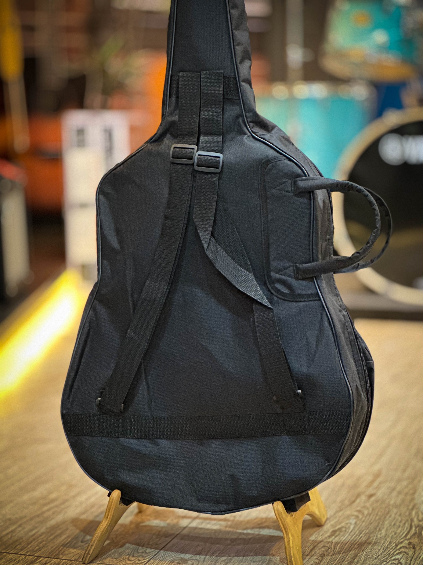 กระเป๋ากีต้าร์โปร่ง 41" YAMATO กระเป๋ากีต้าร์คุณภาพดี ✅ ใส่กีตาร์ได้หลายทรง, มีหูจับด้านข้าง/และด้านหน้า,มีช่องใส่อุปกรณ์/มีสายสะพายหลัง