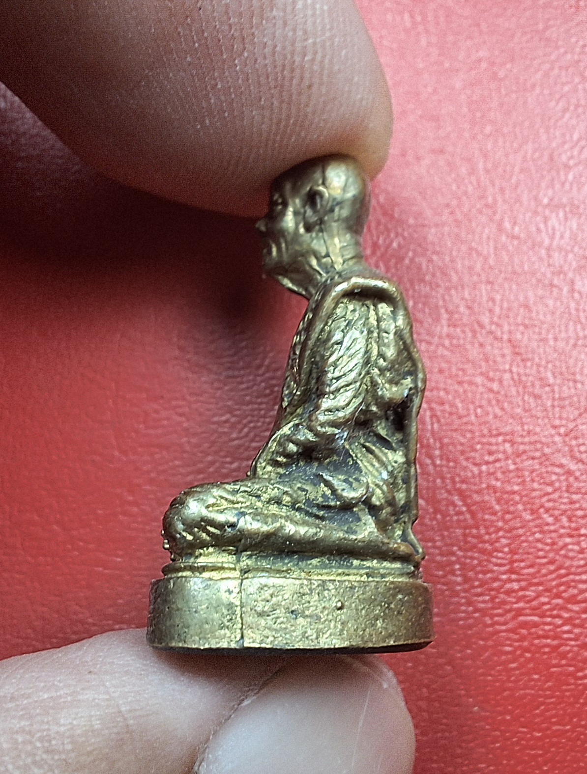 หลวงพ่อแพ วัดพิกุลทอง รูปหล่อ อายุ๙๐ปี เนื้อฝาบาตร(องค์ที่1)