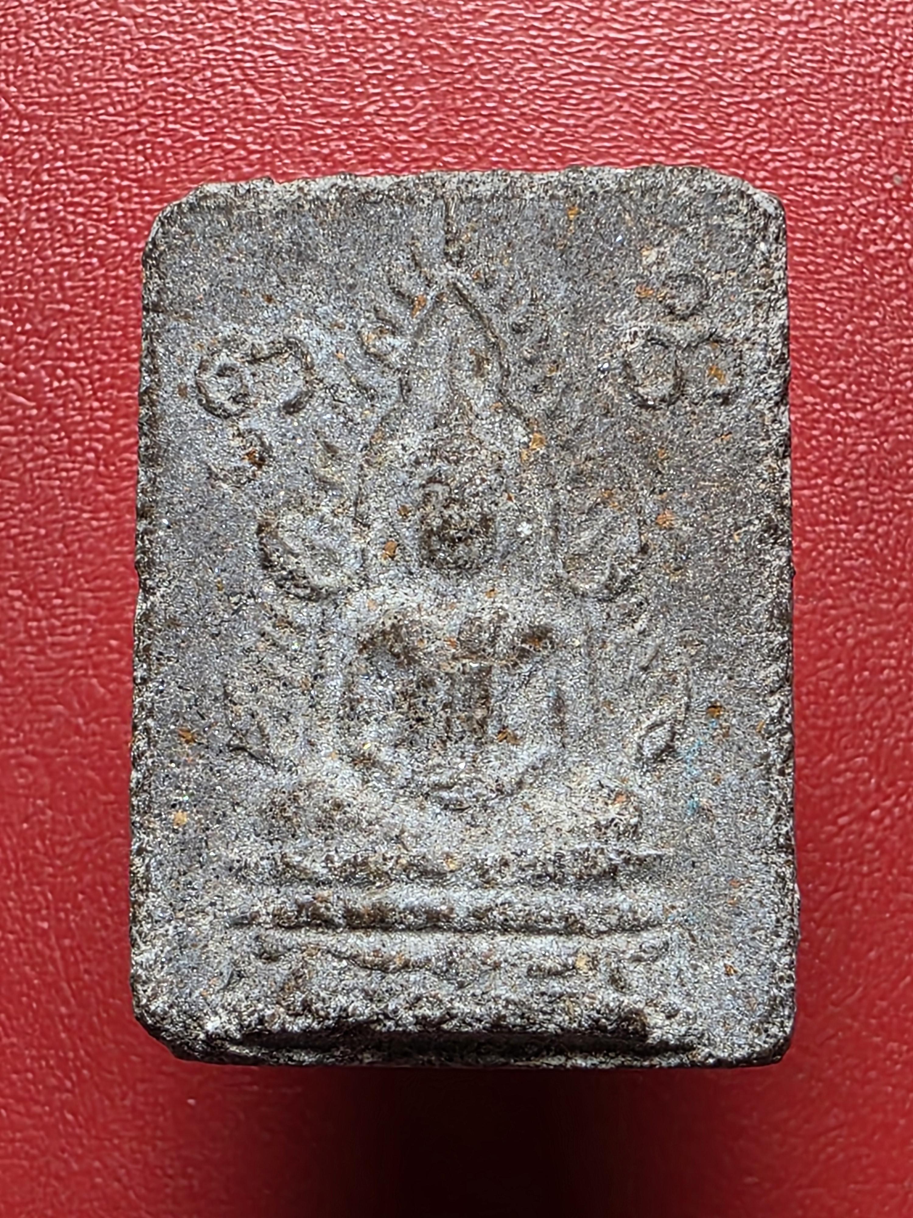 หลวงปู่อินทร์ วัดโบสถ์ พระพุทธชินราช ผงไคลเจดีย์ ปี๒๔๙๗ พิมพ์ใหญ่ ฐานสูง(องค์ที่8)