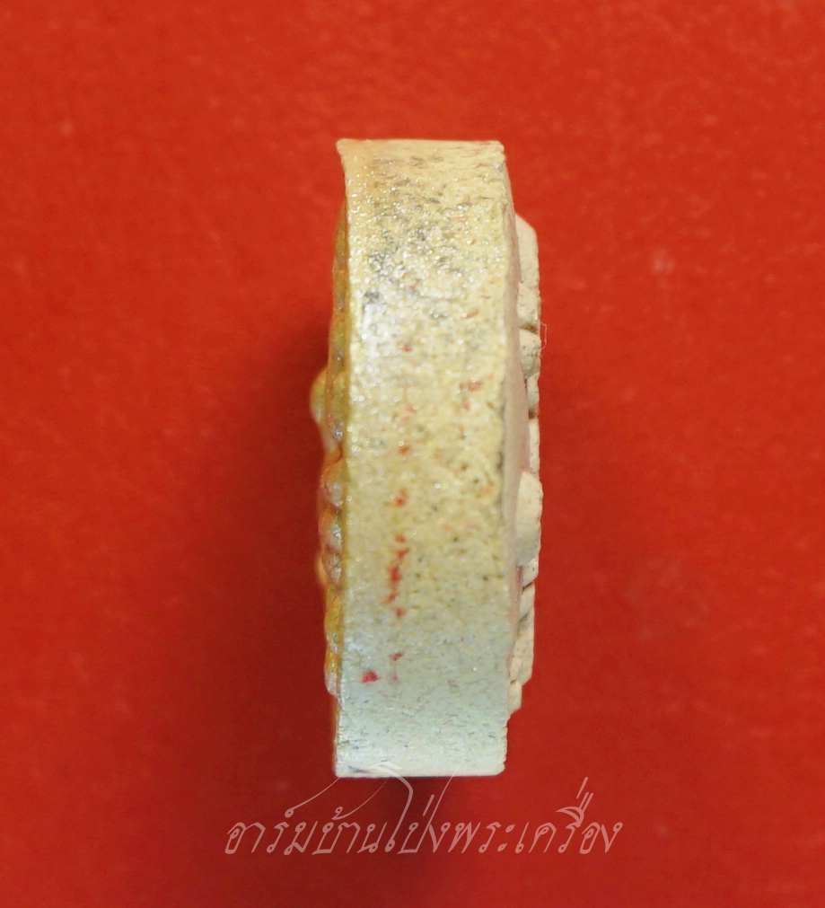 สาริกาป้อนเหยื่อ หลวงพ่อไพฑูรย์ วัดโล่ห์สุทธาวาส จ.อ่างทอง(องค์ที่1)