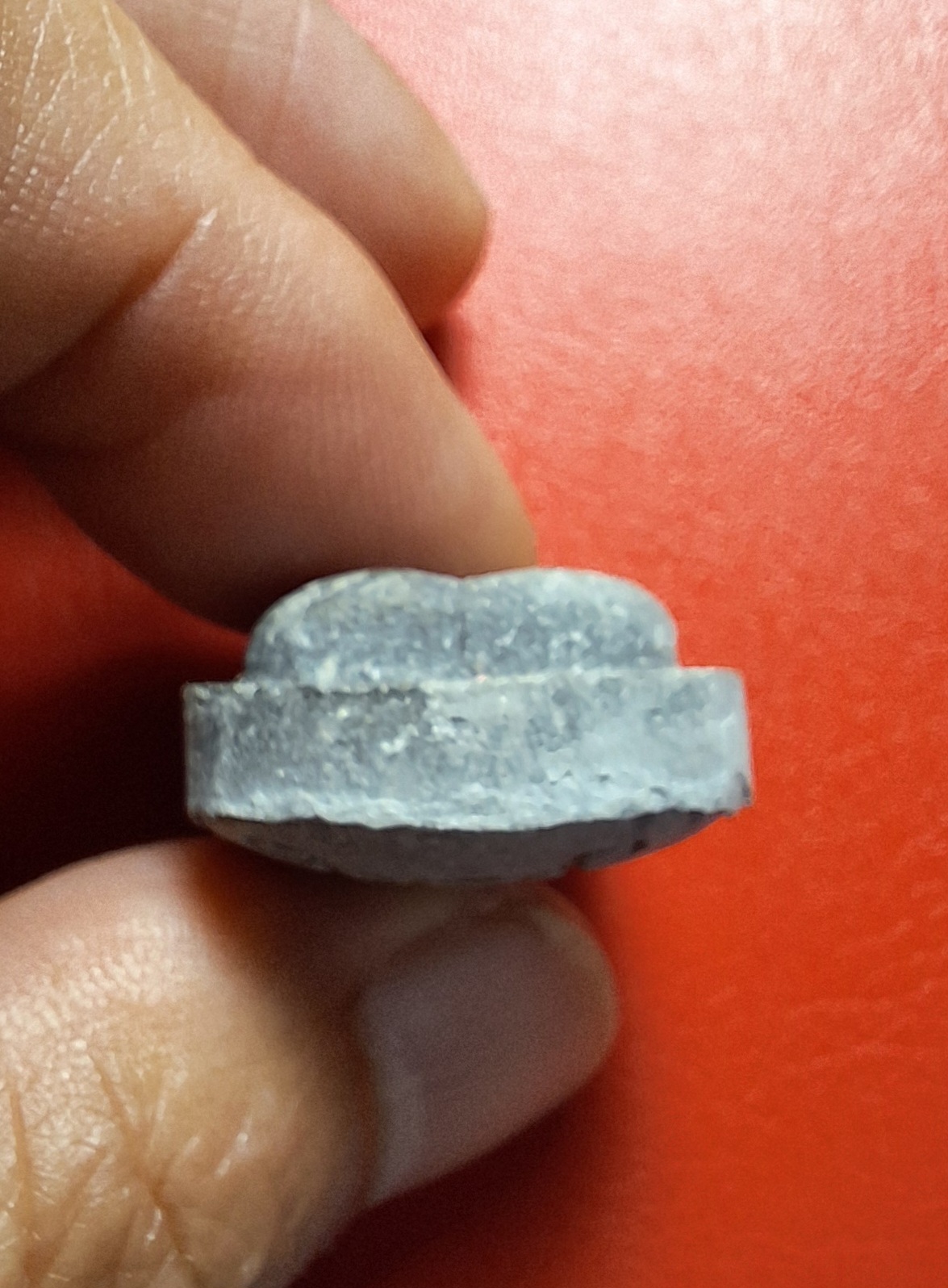 หลวงปู่โต๊ะ วัดประดู่ฉิมพลี ออกวัดถ้ำสิงโตทอง ๙๙ปี เนื้อผงสีเทา(องค์ที่1)