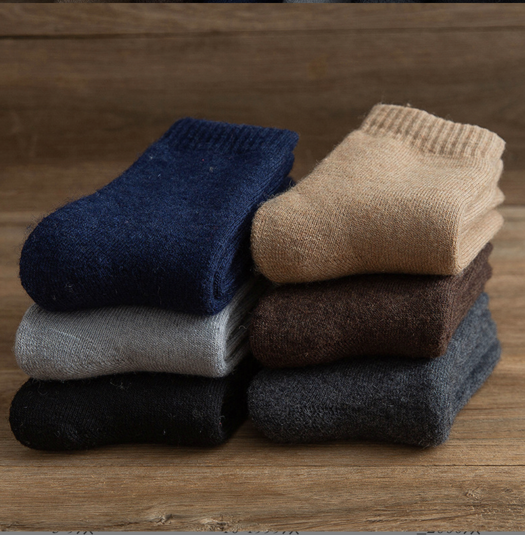 ถุงเท้า lamb wool ชั้นดี เปอร์เซ็นต์สูง ยาวประมาณครึ่งหน้าแข้ง