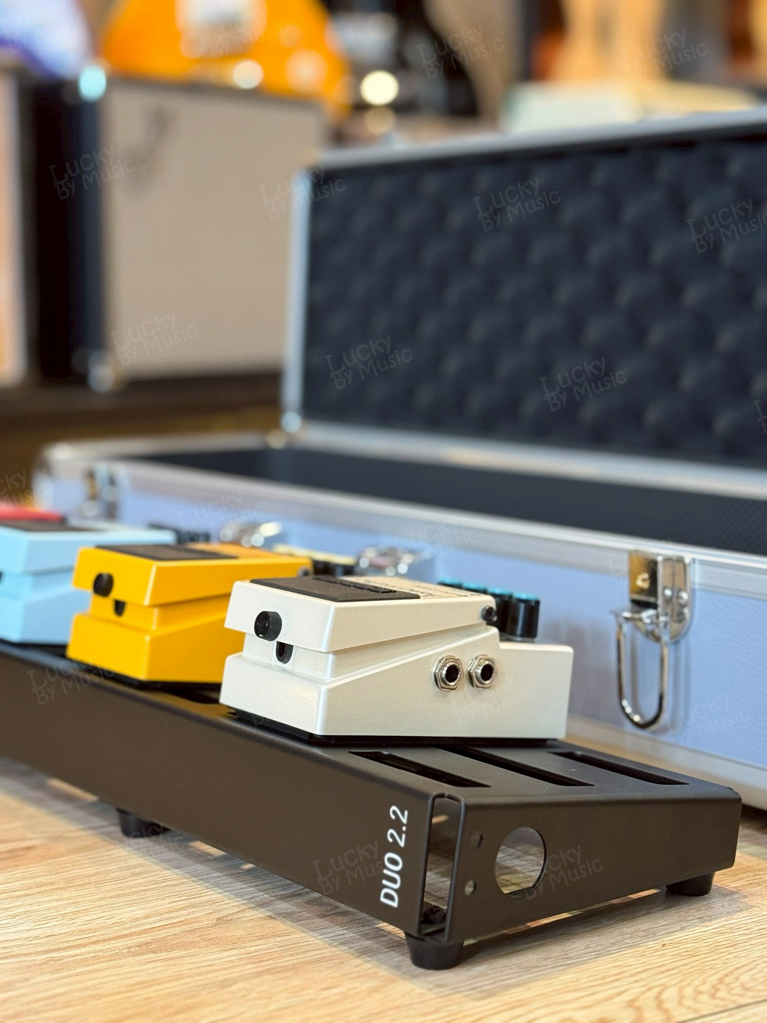 Rockboard by warwick DUO 2.2 บอร์ดเอฟเฟค พร้อมกล่องเคสอะลูมิเนียม ใส่เอฟเฟคได้หลายตัว