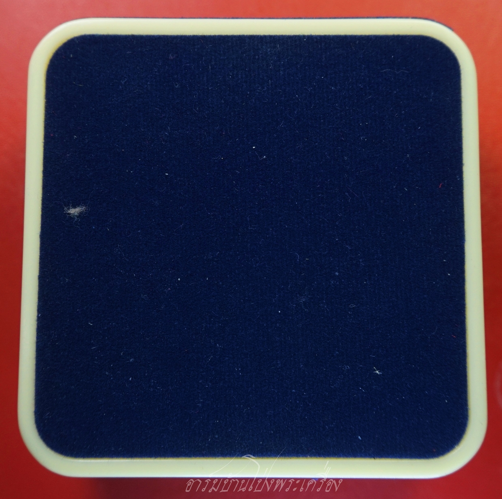 หลวงพ่อวัดไร่ขิง วัดไร่ขิง เนื้อเงินฉลุลงยา ปี๒๕๔๖ งานจิวเวอรี่(องค์ที่1)